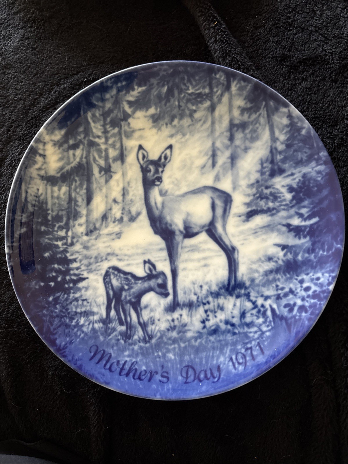 Made in Germany Mothers Day 1971 Limited Edition Collector Plate Doe & Fawn 7.5″