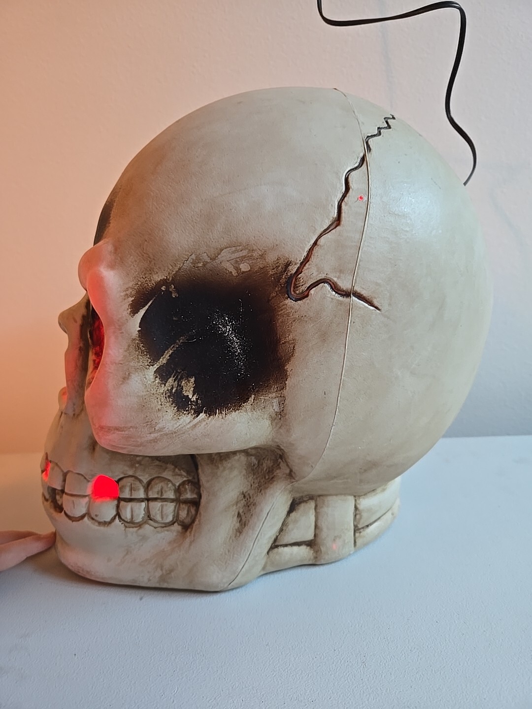Halloween Light Up Skull Prop Red Glowing Eyes Nose Mouth HXO-17-SL1210 11 inch
