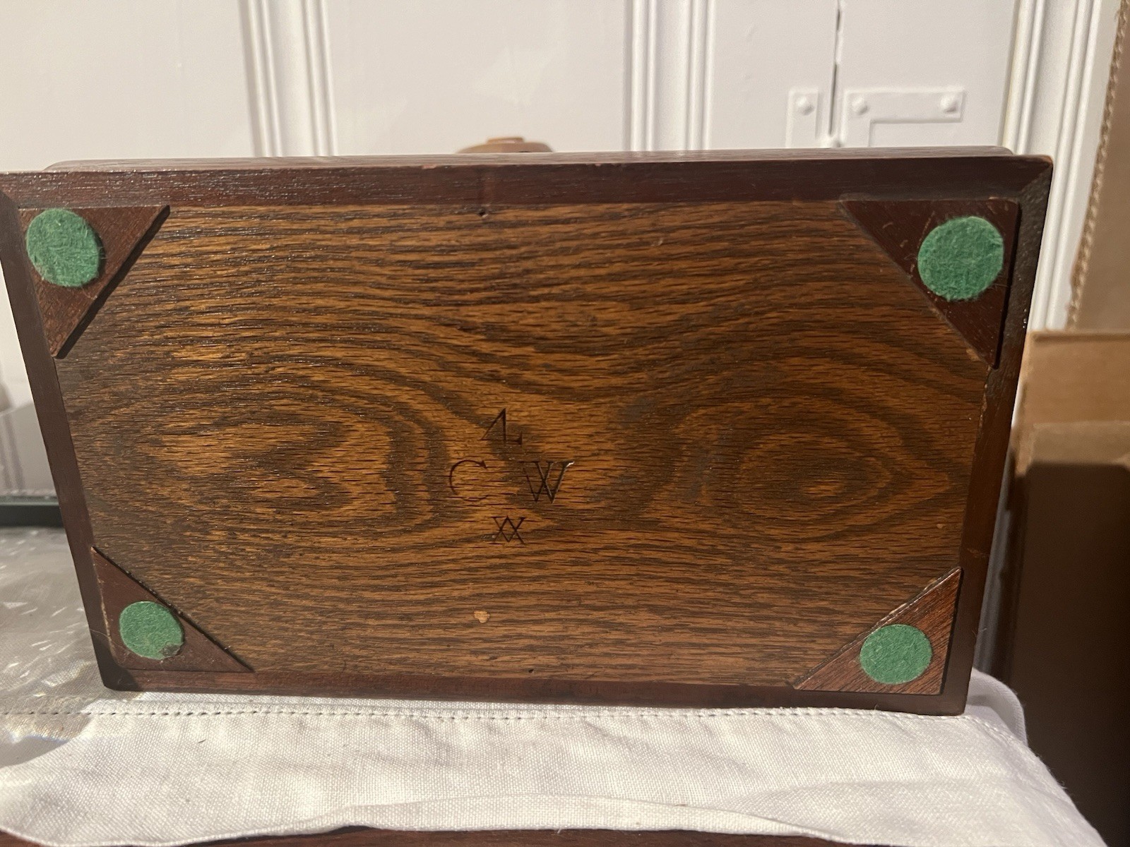 Early Colonial Williamsburg Restoration Mahogany Divided Tea Caddy Box W/key