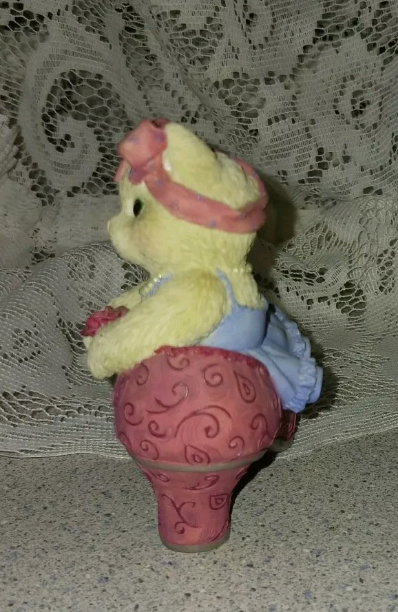 Vintage 1997 IT’S NOT EASY TO FILL YOUR SHOES Kitty Cat Figurine Priscilla