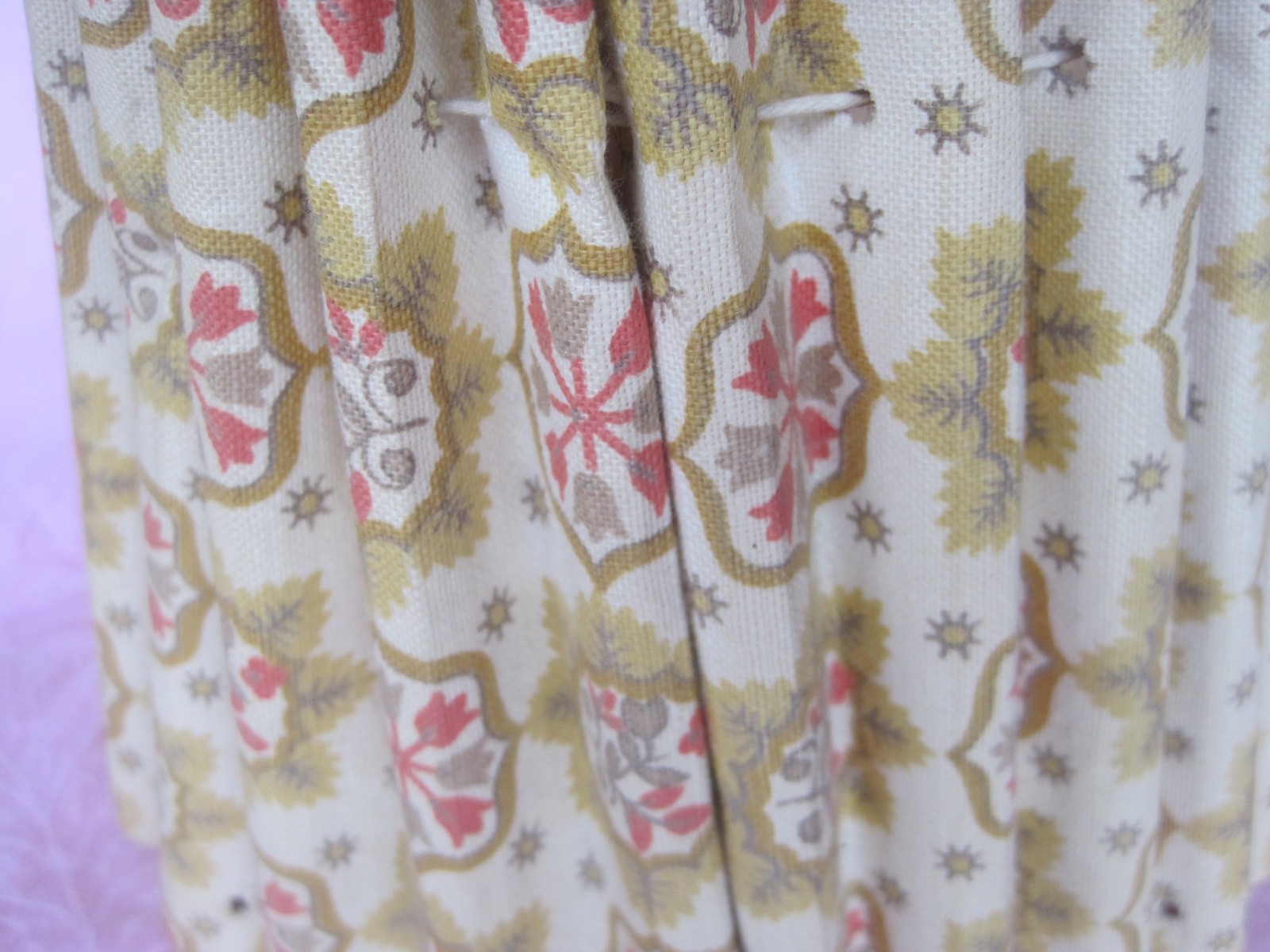 Lamp Shade Vintage Pleated Floral Design 6 1/4” Tall Clip on Bell Shape Style