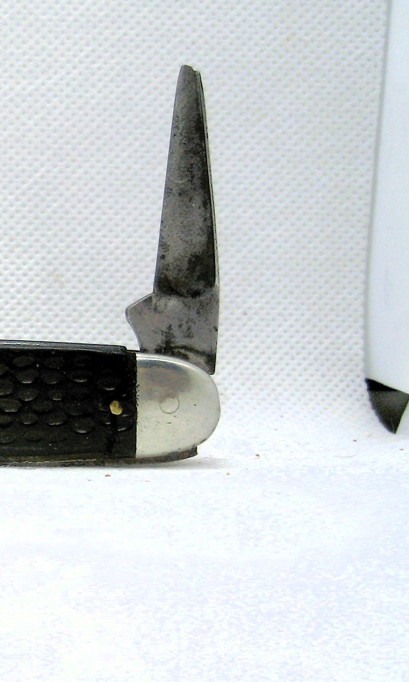 Antique Winchester Pocket KnifePre 1930 Shield inlay