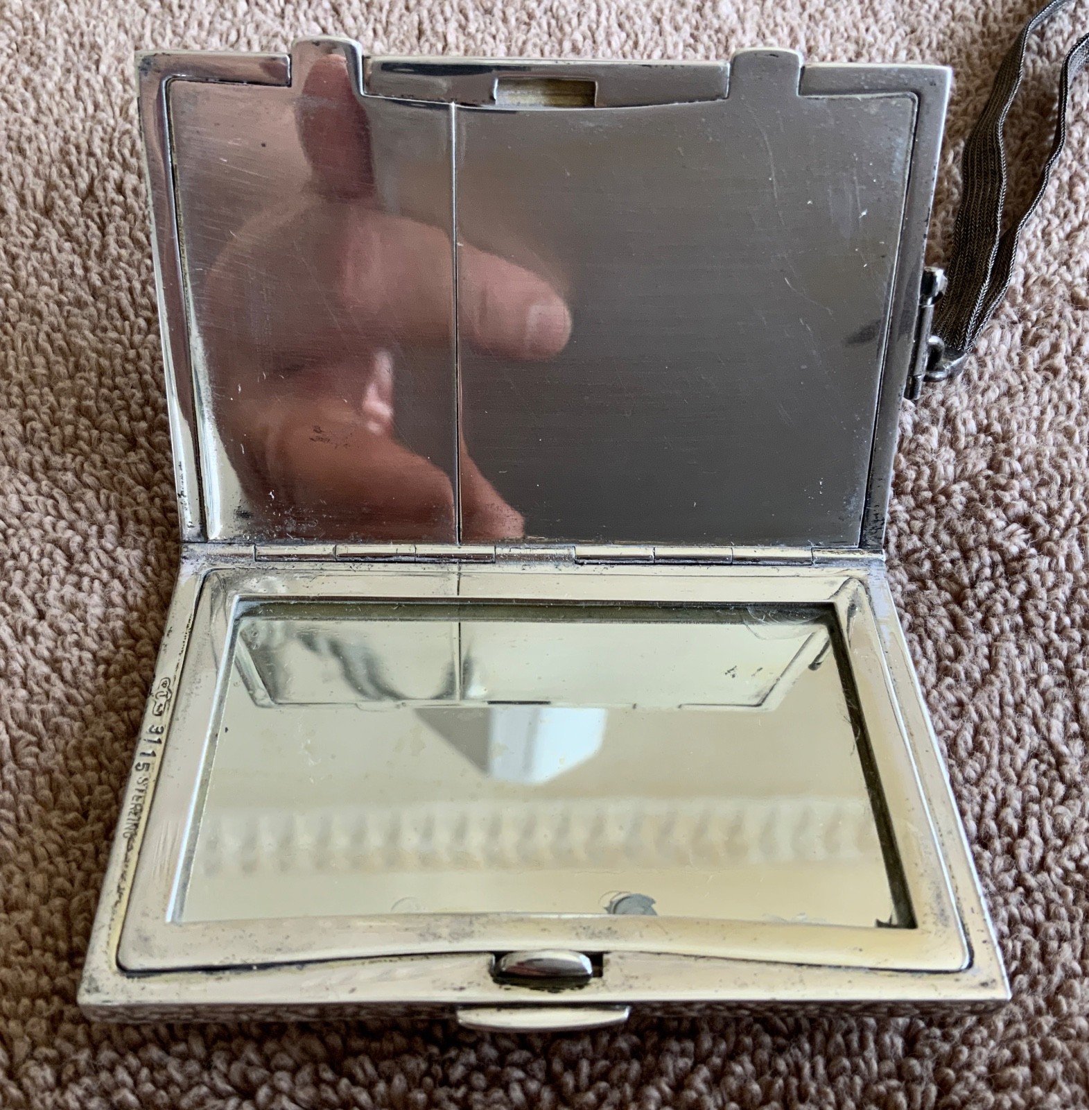 ART DECO BLACK ENAMELED STERLING SILVER LADIES MAKE UP COMPACT C.1910-1930