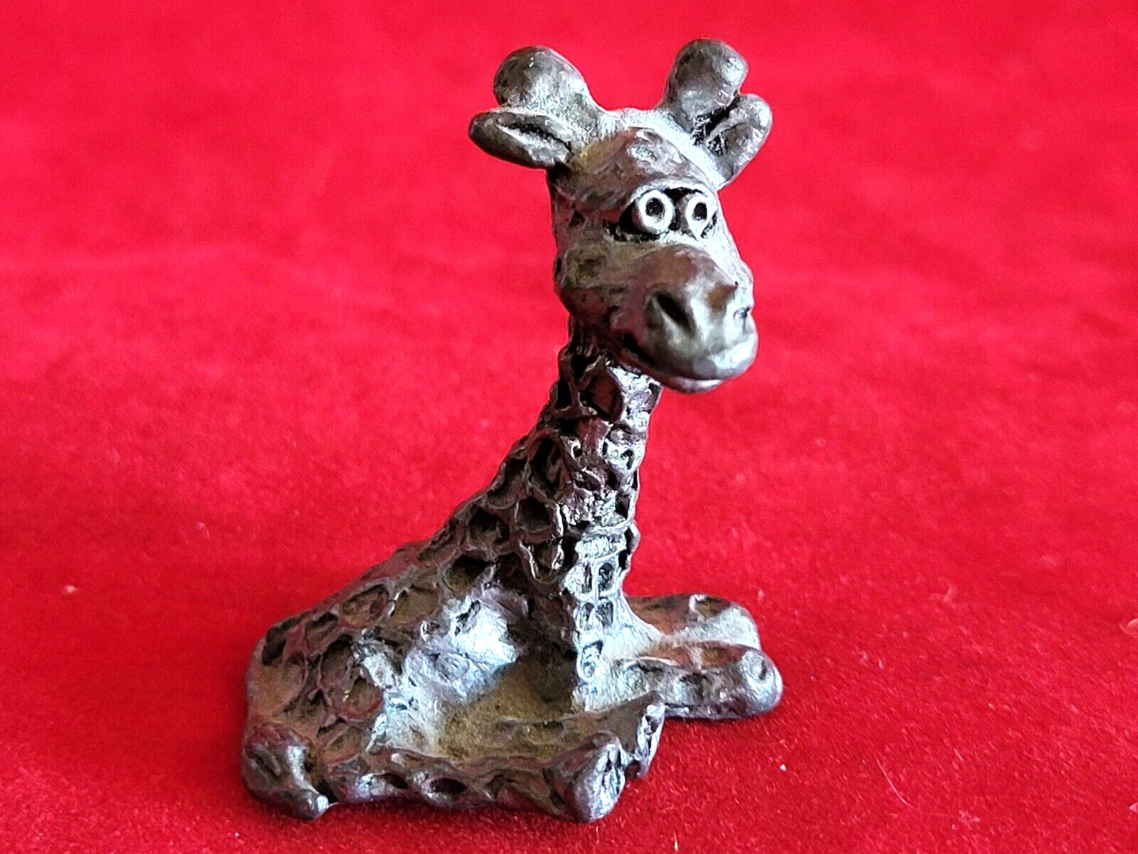 Vintage Small Solid Pewter GIRAFFE Figure with a Cute Expression Measuring 1.5″