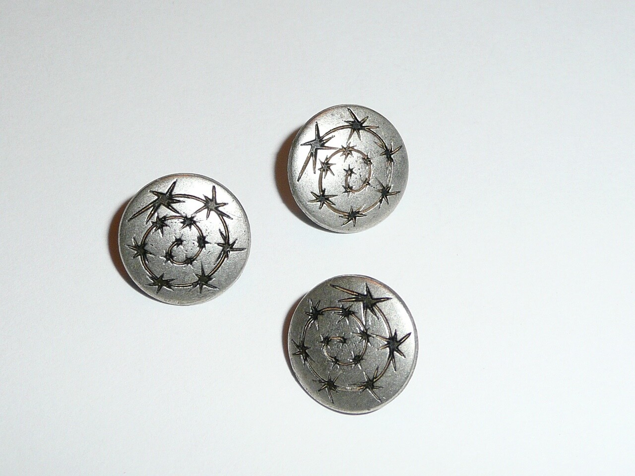Spiral Barbed Wired Design Matte Antique Silver Metal Shank Buttons 1/2″ (3)