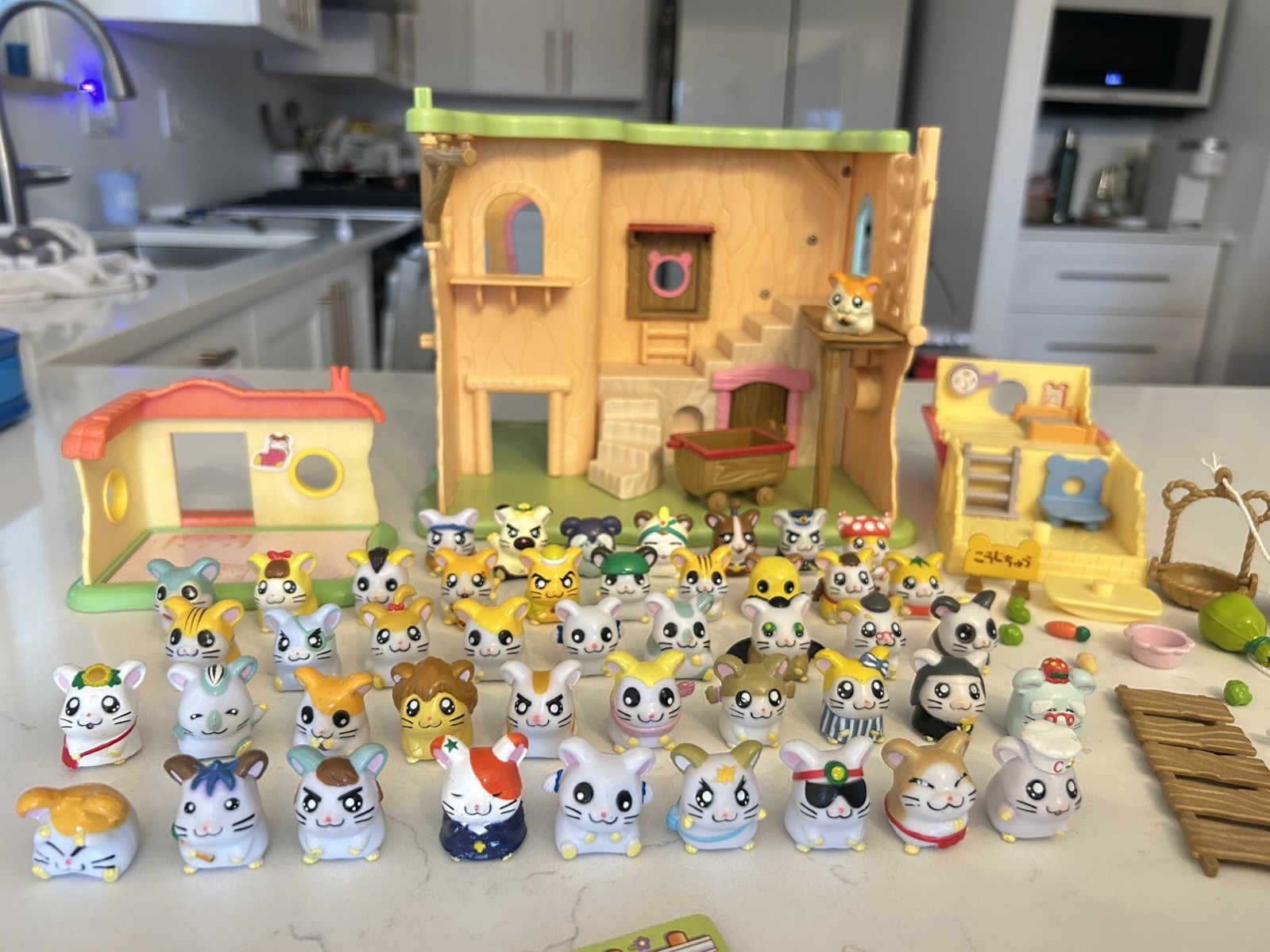 Hamtaro Underground House & Hideaway Figures & Accessories Huge Lot Bundle