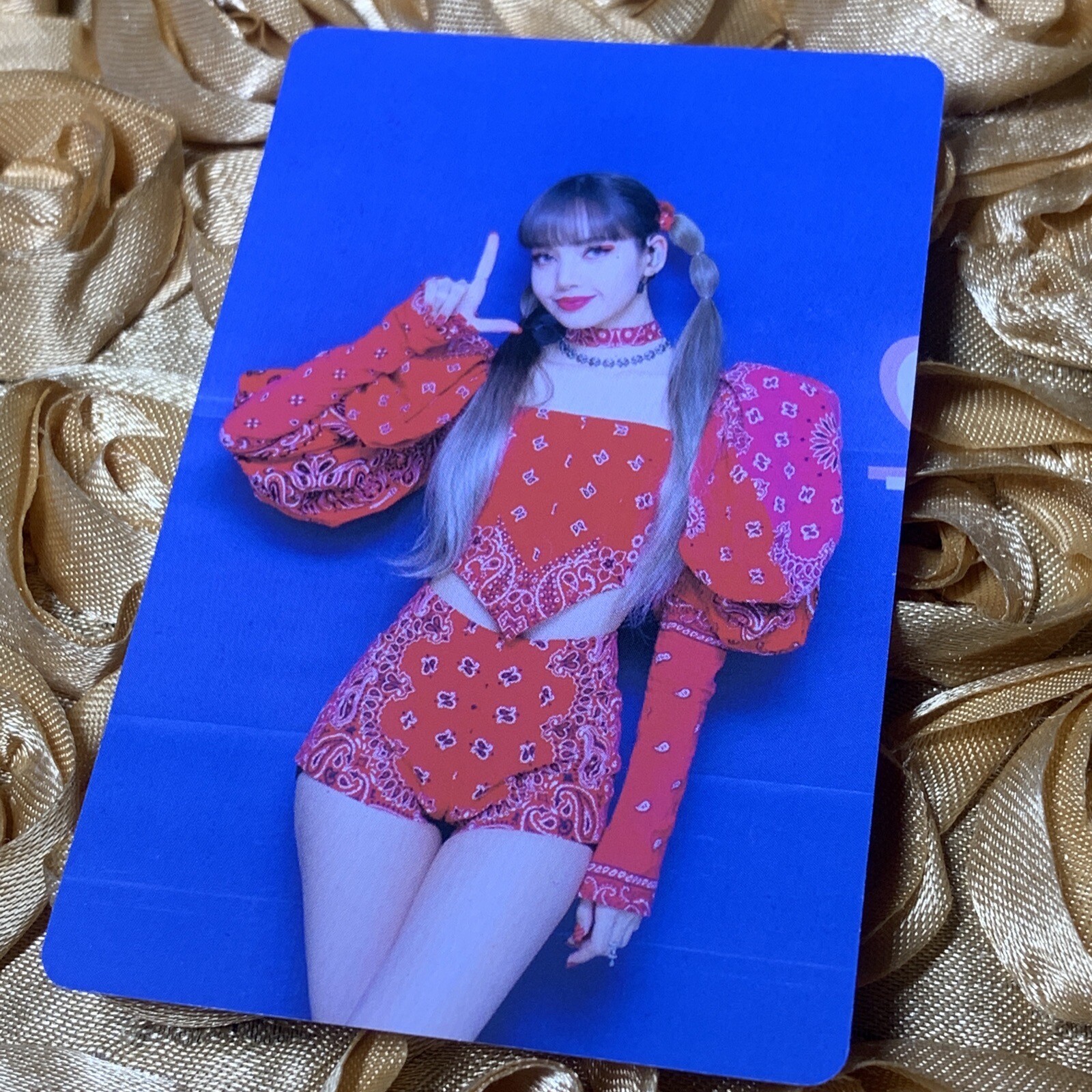 Lisa Blackpink Personal Photo And Daily Life Photo Edition Photocard L Red