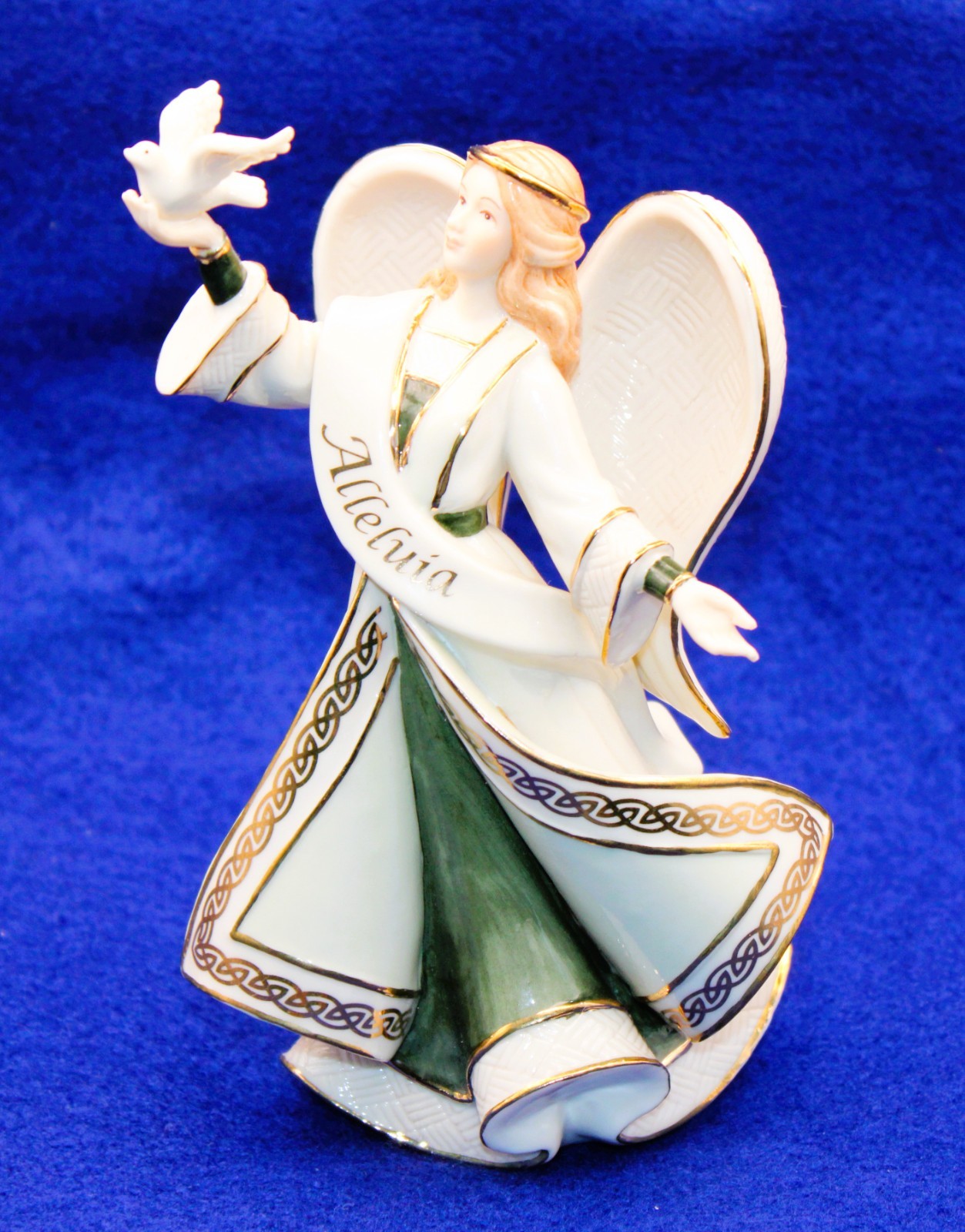 Hawthorne Village Irish Nativity 2005 Alleluia Angel 14-09014-015 A Angel Figure