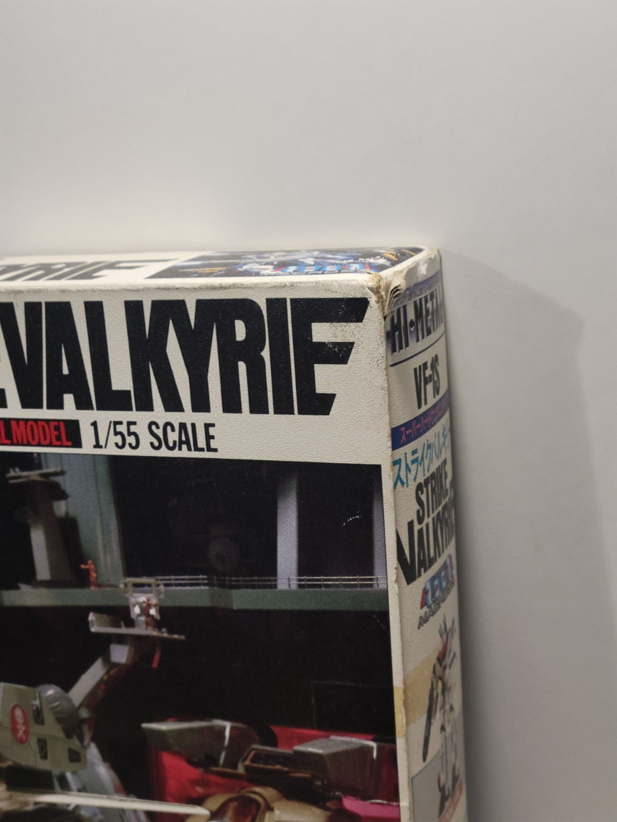 VF-1S Strike Valkyrie Variable Fighter Hi-Metal Macross Robetch Bandai 1/55