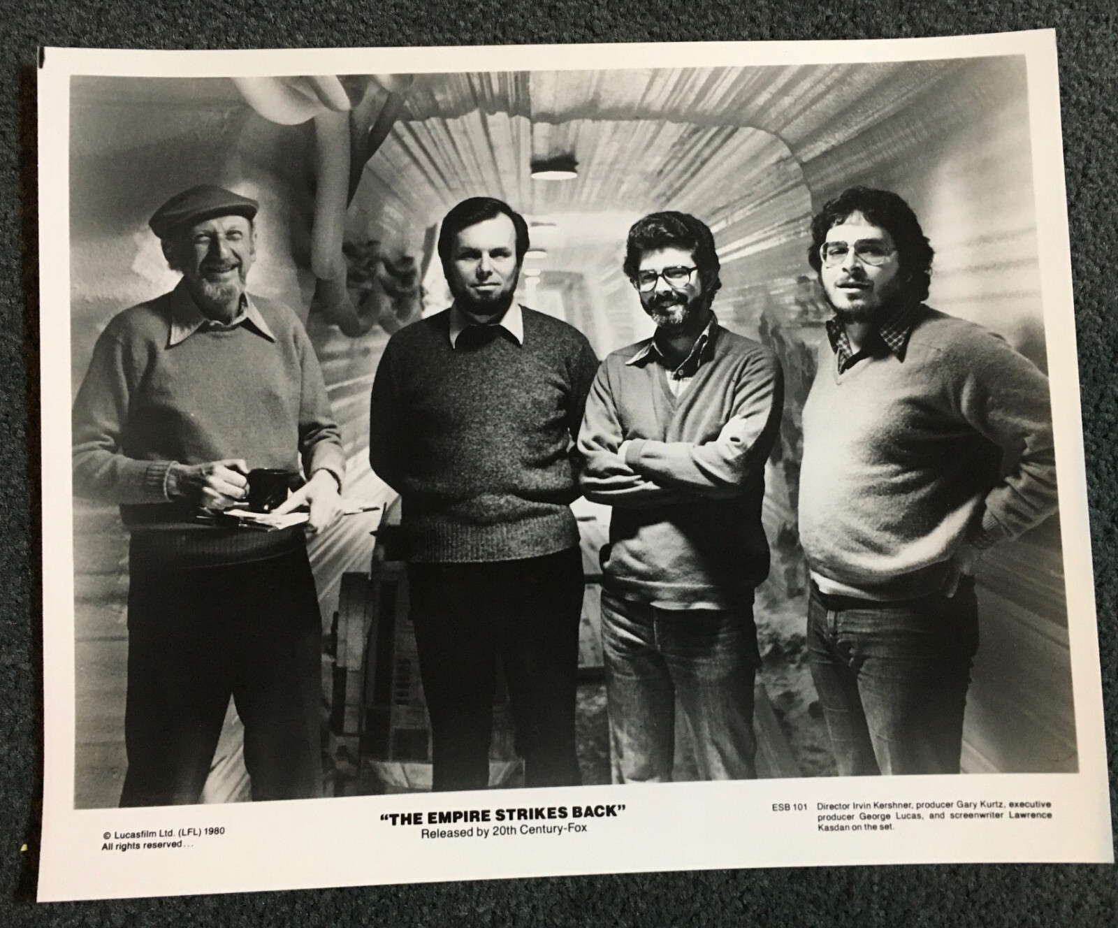 STAR WARS V: THE EMPIRE STRIKES BACK 1980 ORIGINAL 8×10 B&W PHOTO! LUCAS ON-SET!