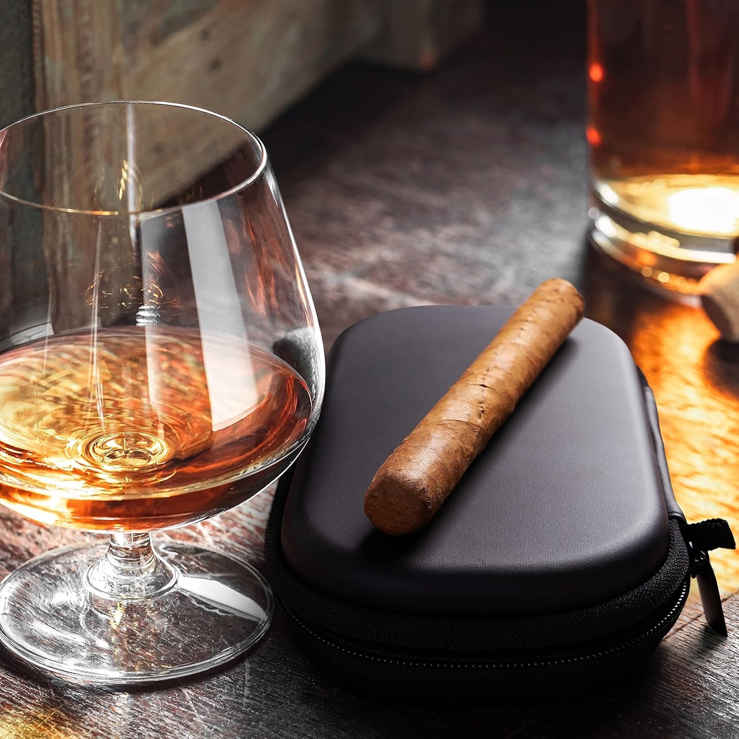 Soft Leather Cigar Case for Men – Classic Portable Lightweight Travel Zipper