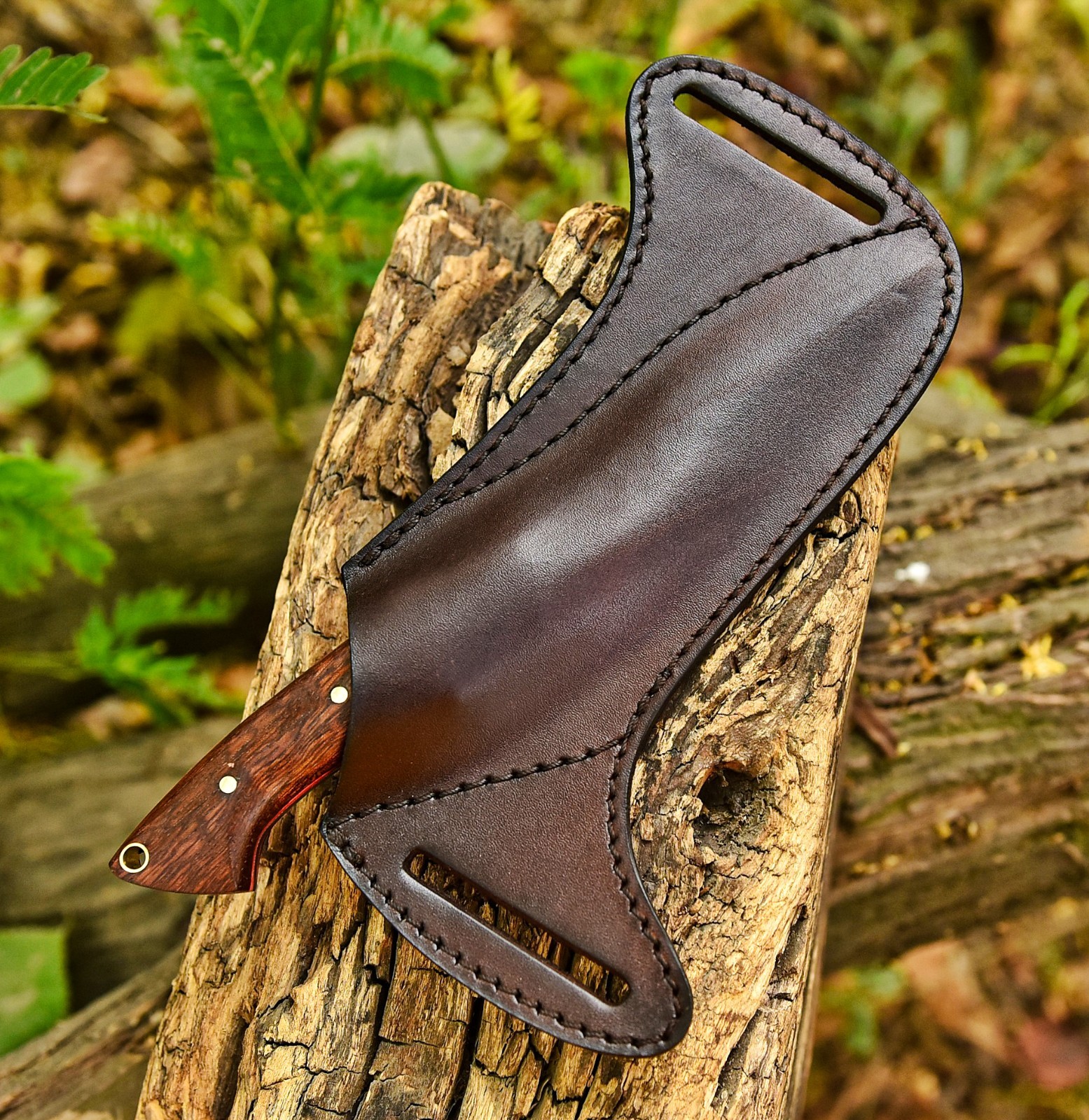 Handmade Damascus Bushcraft Survival EDC Knife Olive Handle horizental Sheath
