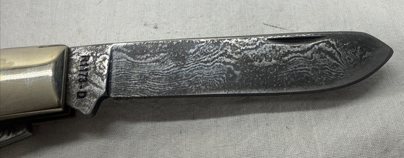 Remington Damascus Sterling Baby Bullet R1173D Damascus bone stag mint USA knife