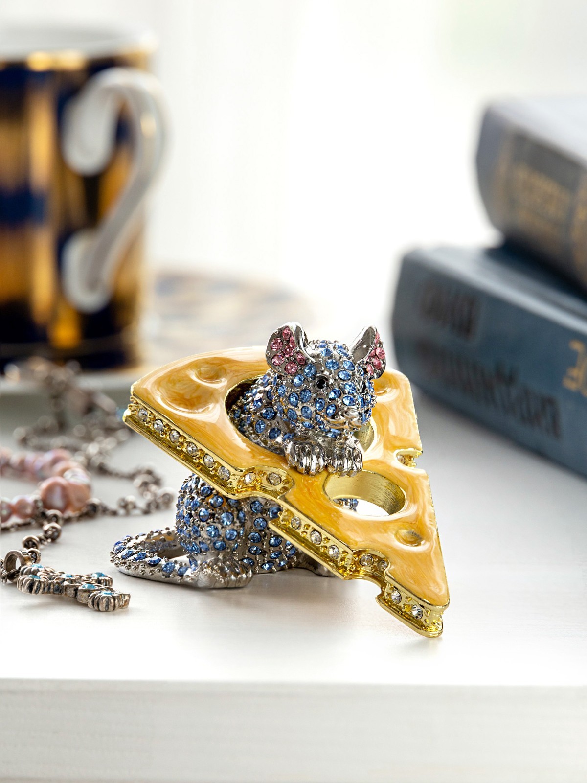 Keren Kopal Mouse with cheese Trinket box Decorated with Austrian Crystals
