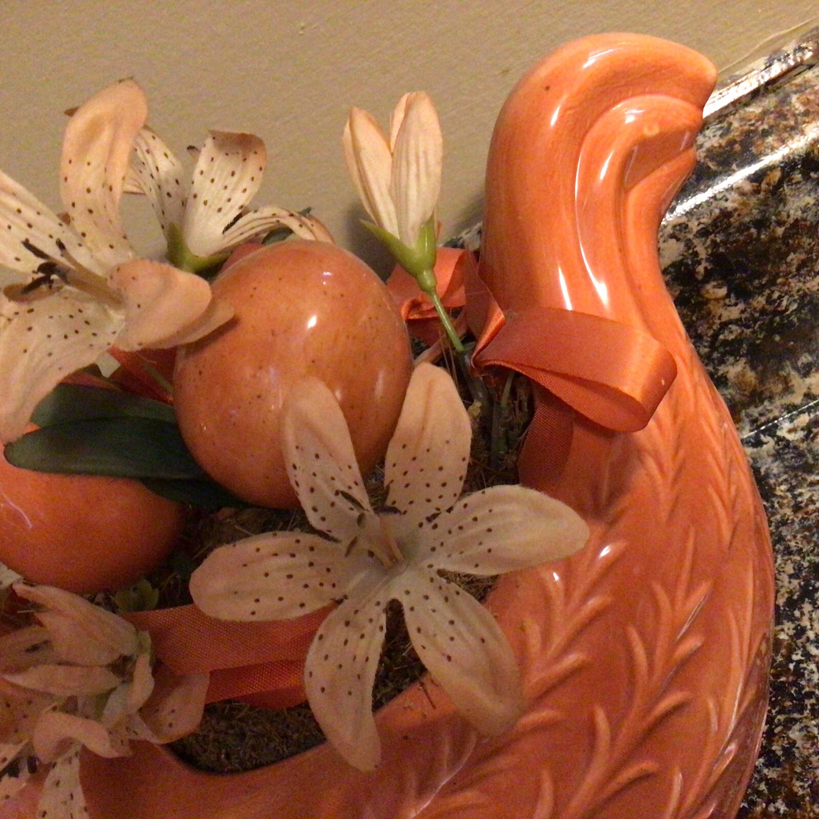 CHICKEN CENTERPIECE WITH EGGS THANKSGIVING VINTAGE CERAMIC ORANGE 11″