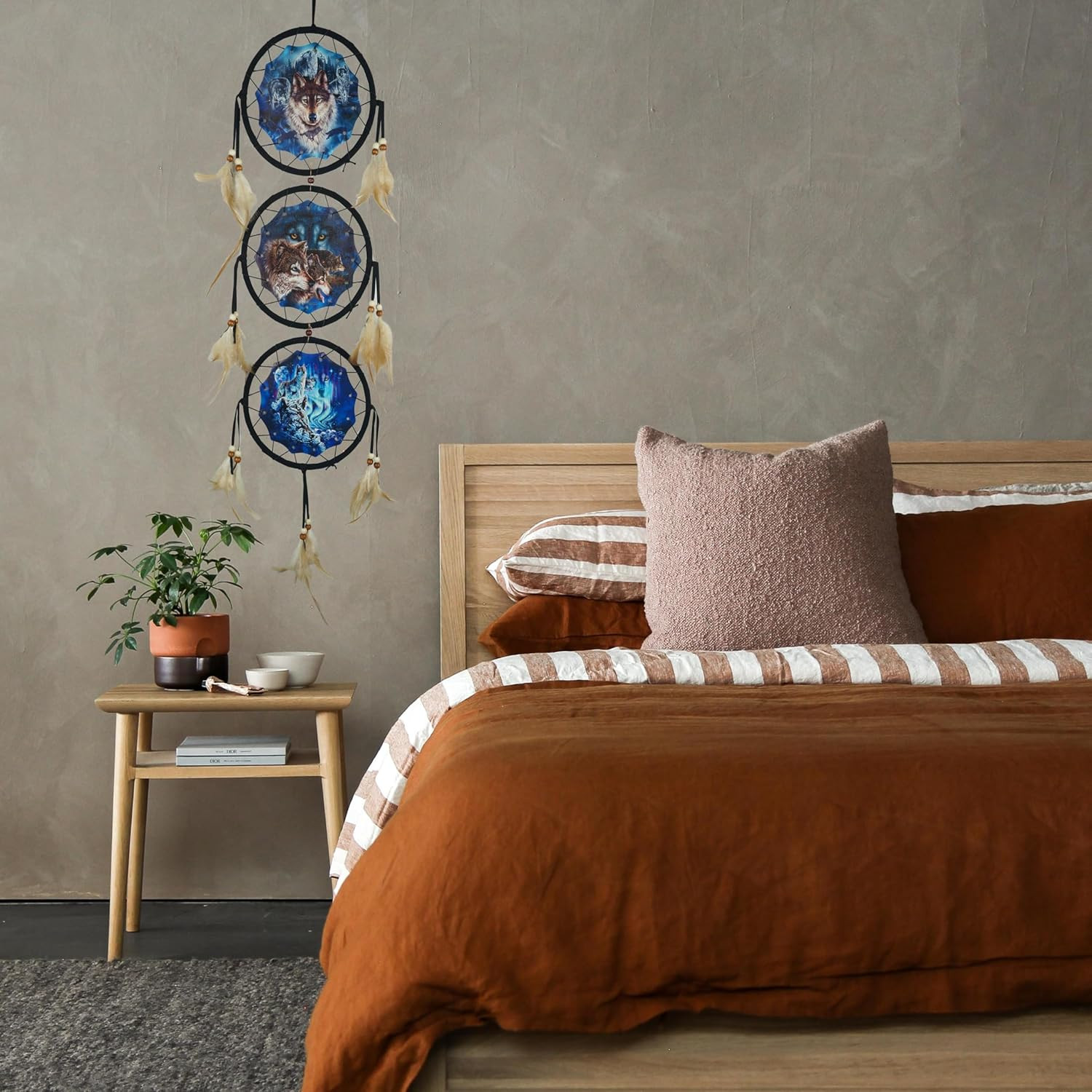 Remorelt Wolf Dream Catchers，3-Layer Circle Wall Hanging with Different Wolf Art