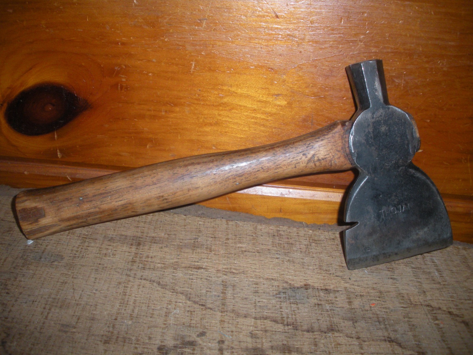 Vintage Broad Head TROJAN Hatchet / 1 lb. 10 oz.