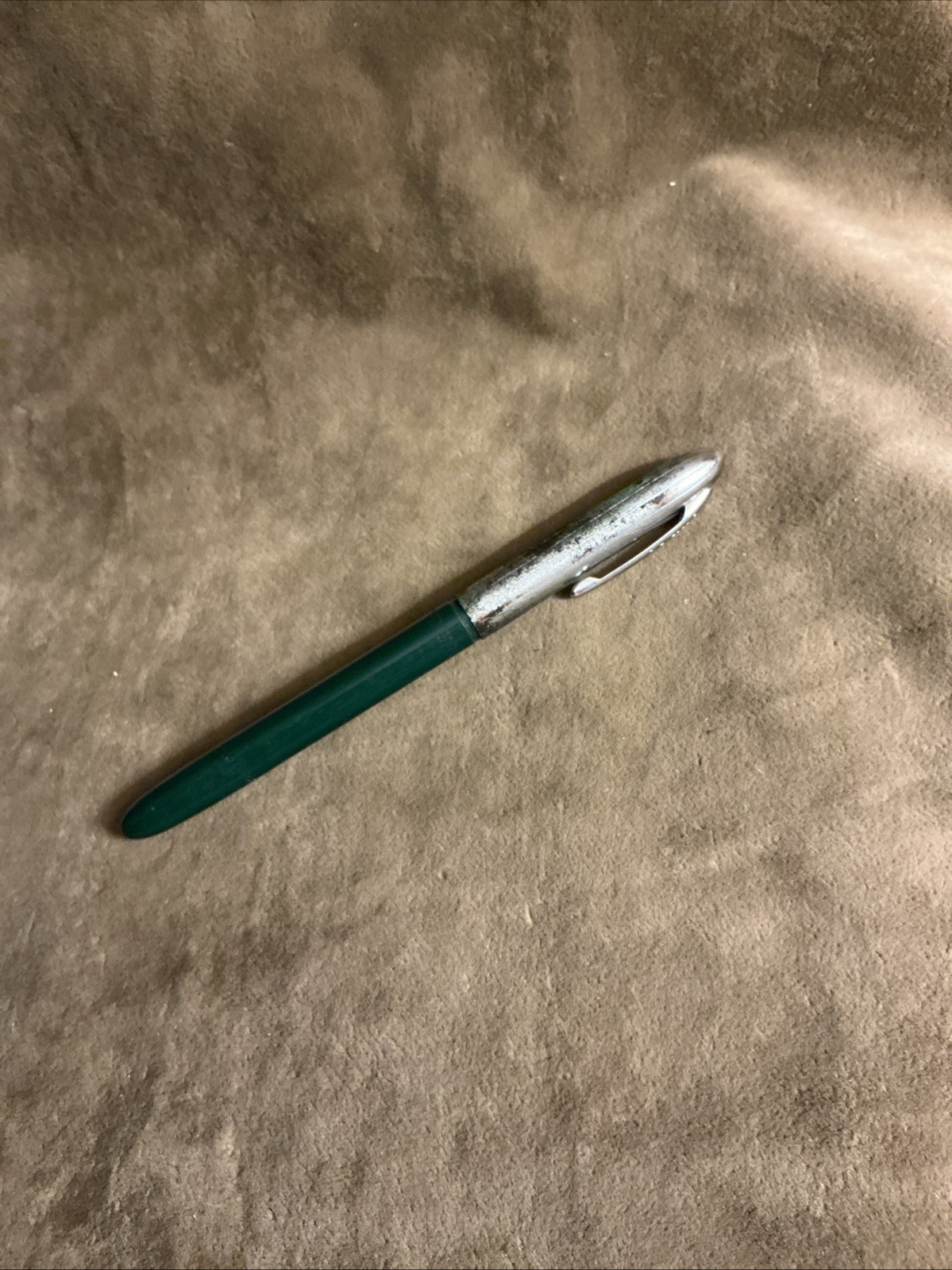 Vintage Schaeffer’s writing pen cartridge type with nib green plastic and metal