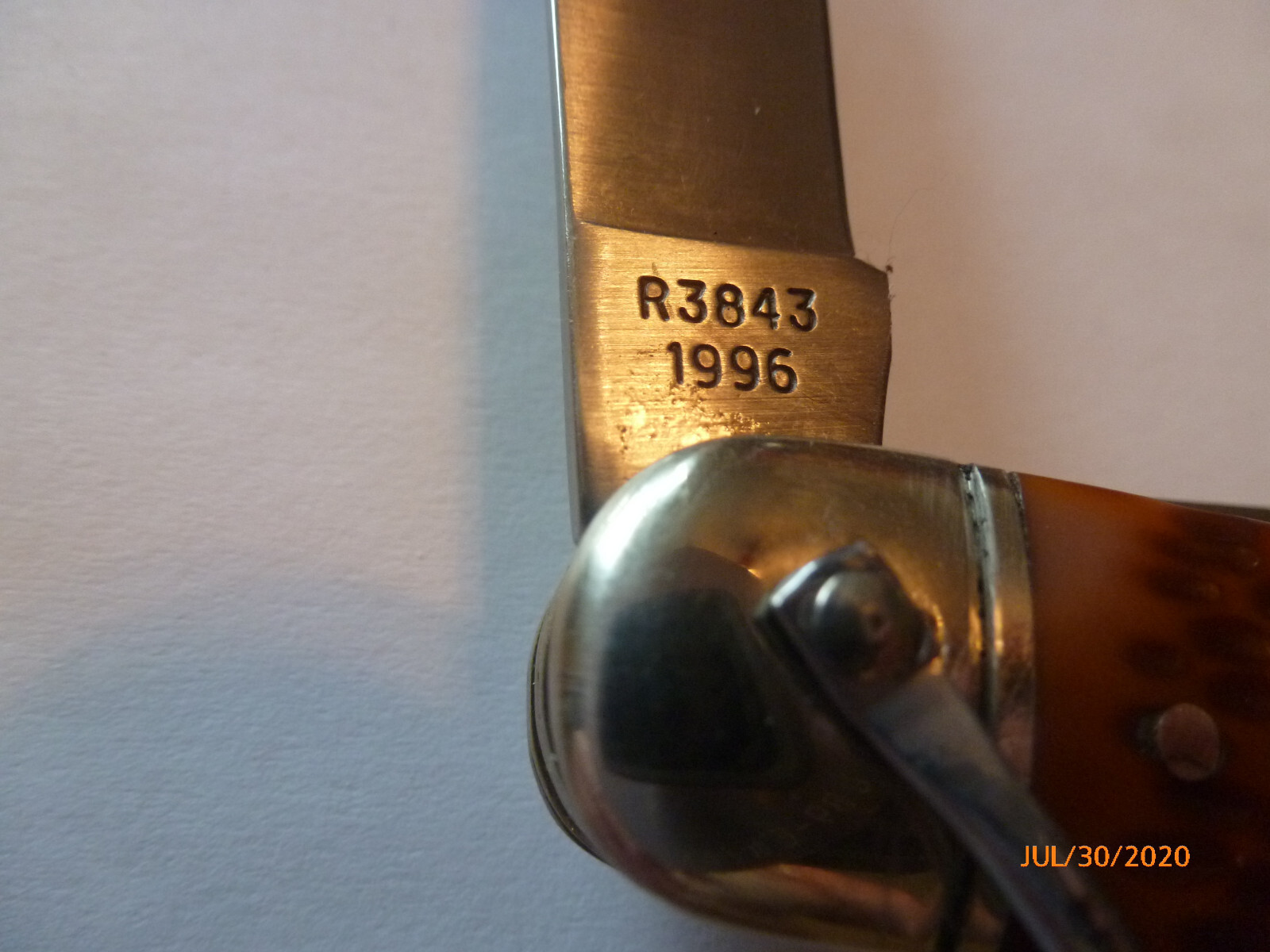 Remington 1996 Trail Hand Bullet Knife With Bullet Inlay Shield R3843 – MIB