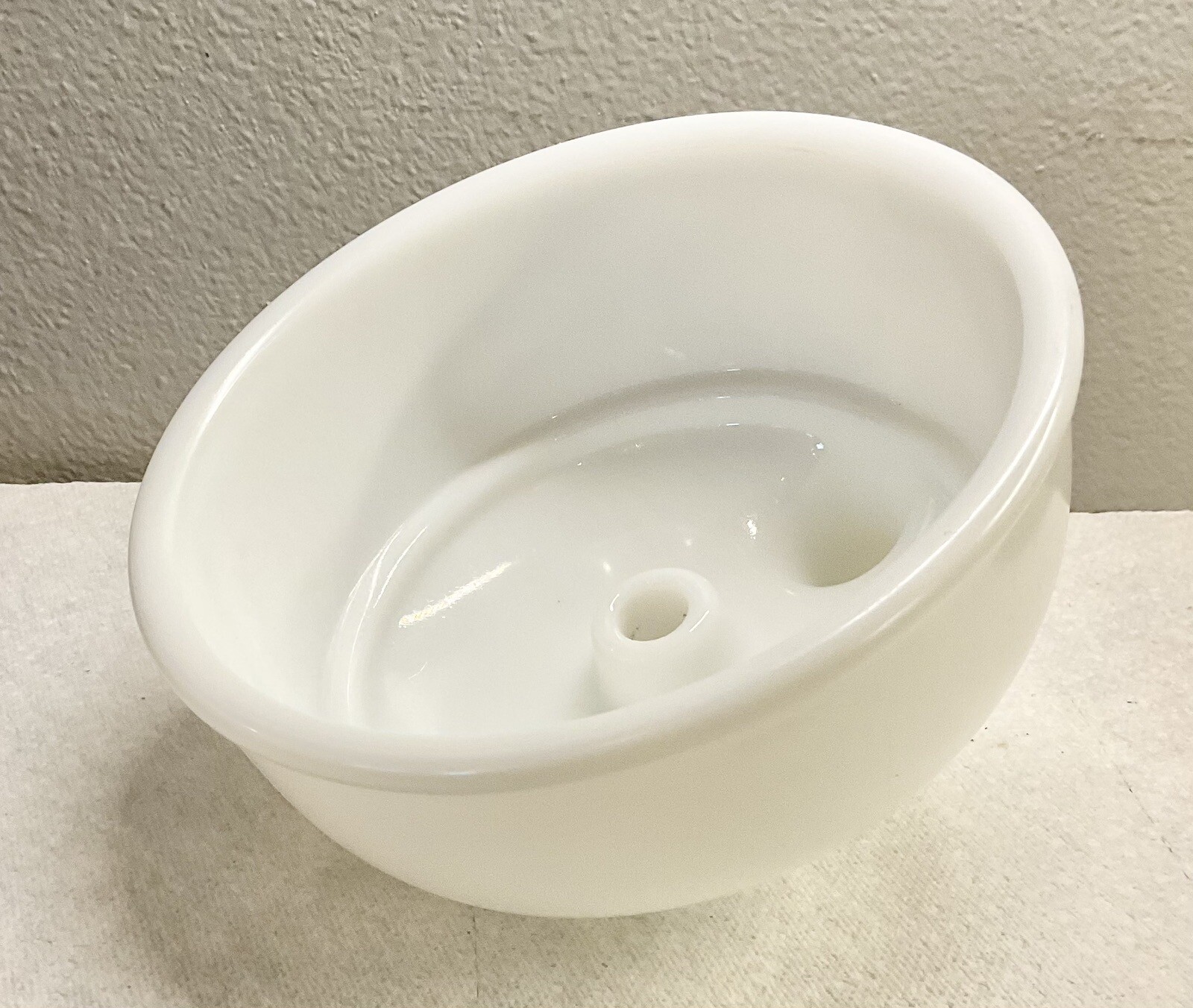 Hamilton Beach Milk Glass Juicer Attachment Bowl – 15BS