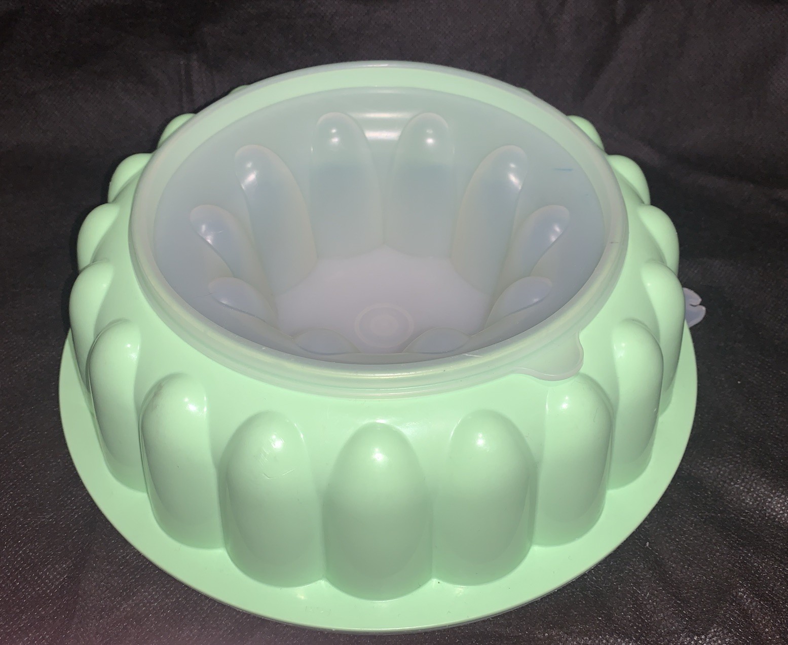 Vintage Tupperware Mint Green Fluted 9″ Jello Mold Ice Ring 1201 1202 & 1203