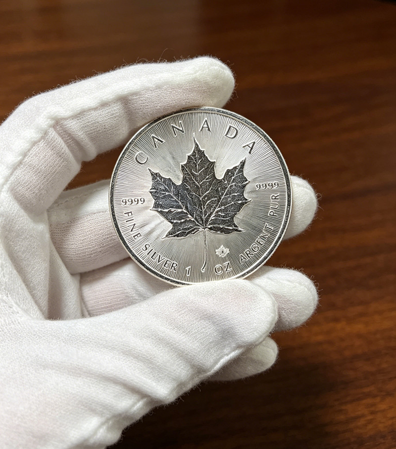 🍁2022 1 oz Canadian Maple Leaf C0-IN (BU) (.9999) Commemorative 2️⃣0️⃣2️⃣2️⃣