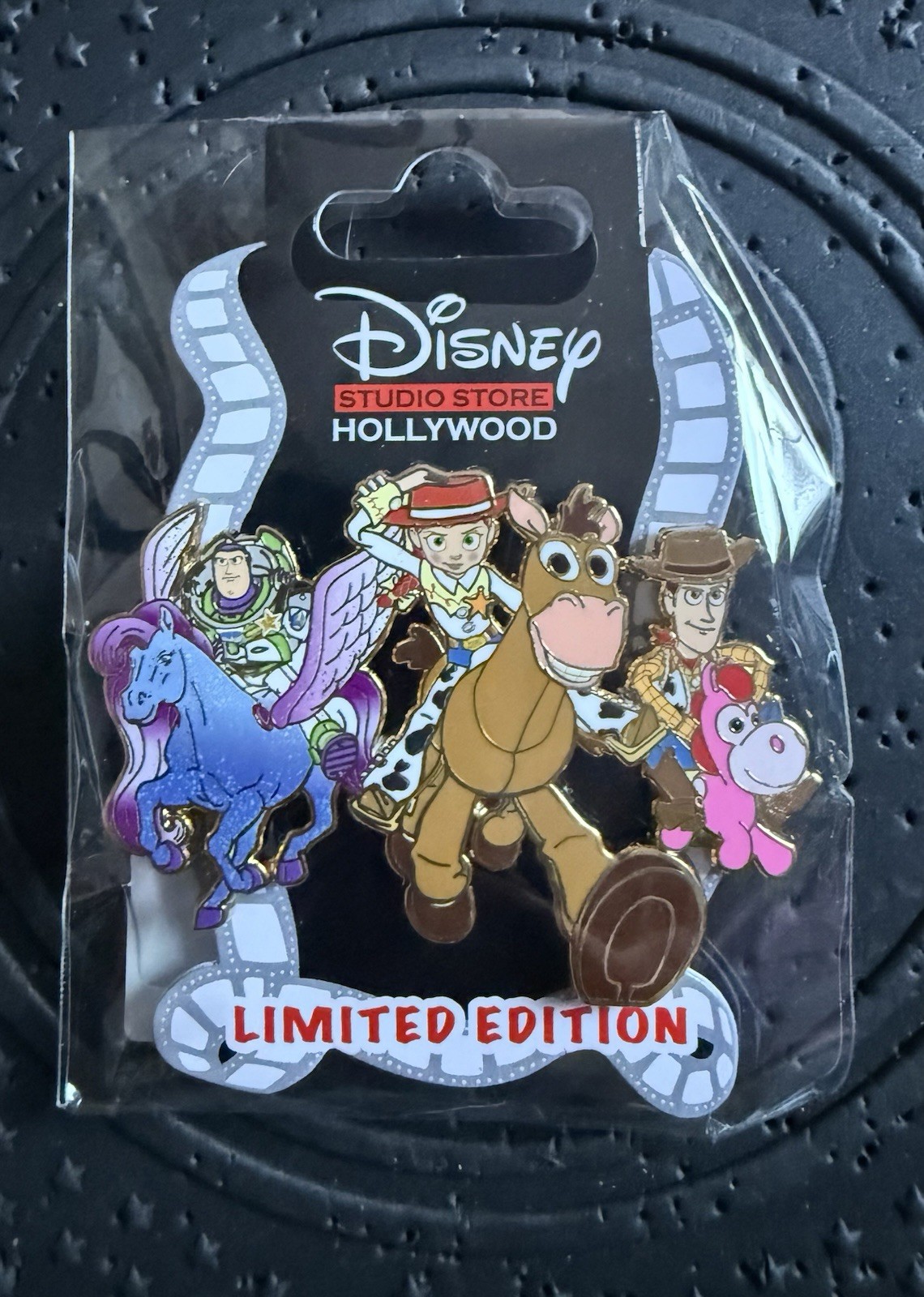 DSSH Disney Pin Toy Story 5 Cast Pin Buzz Lightyear Jessie Woody Bullseye LE 400