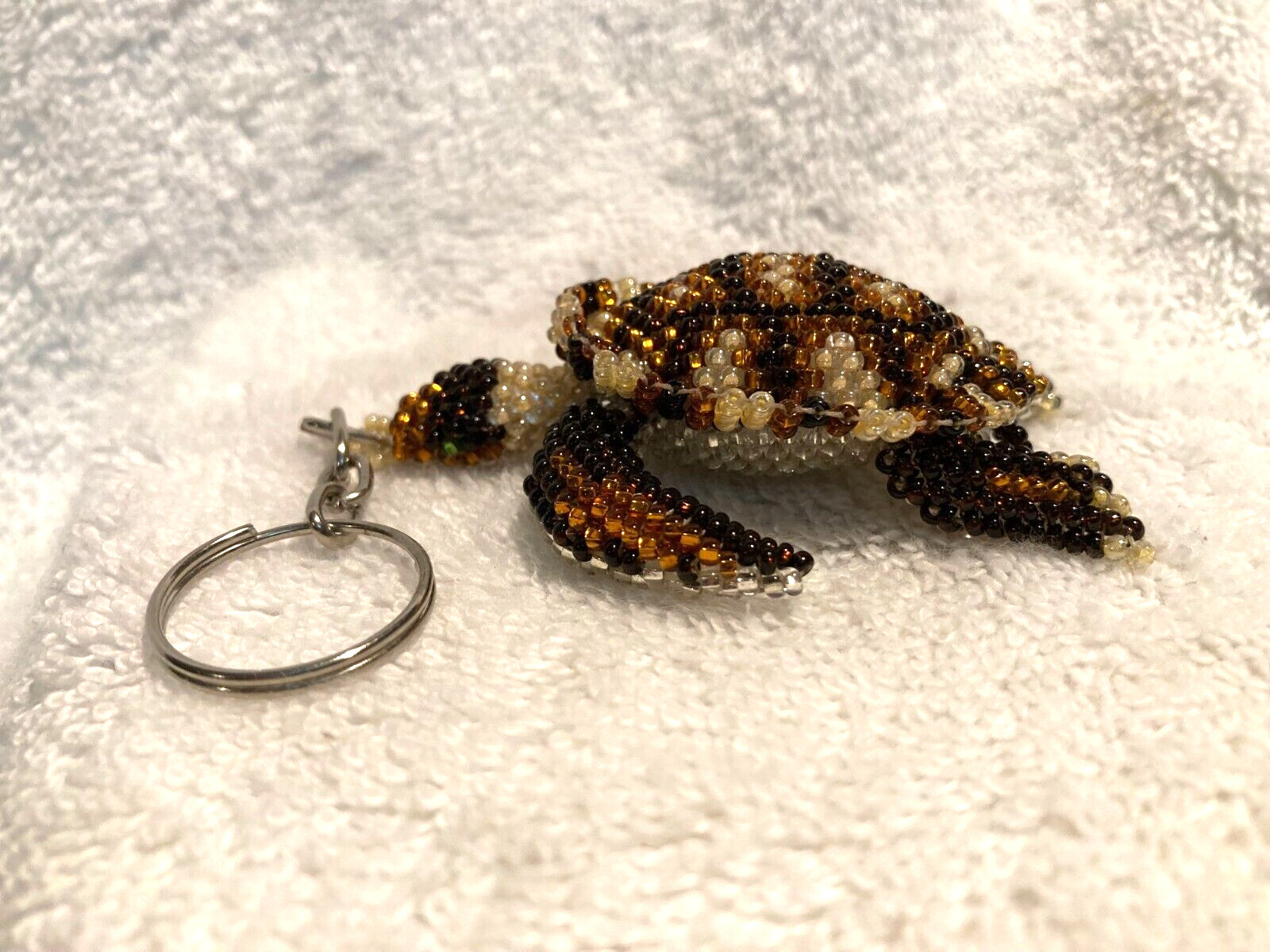 Glass Beads Sea Turtle Key Chain 3/4″ Thick x 2 3/4″ x 2 1/4