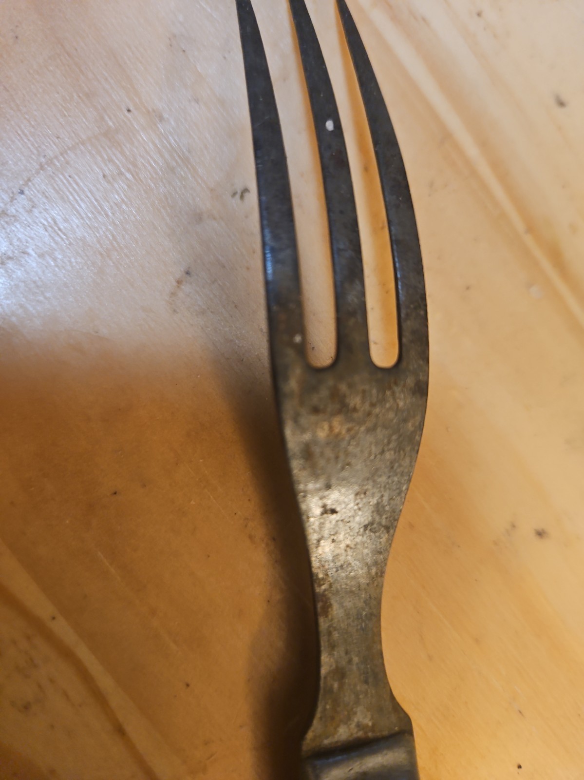 Antique Primitive Metal and Wooden 3-Prong Fork 6.50″ Utensil Pewter Civil War