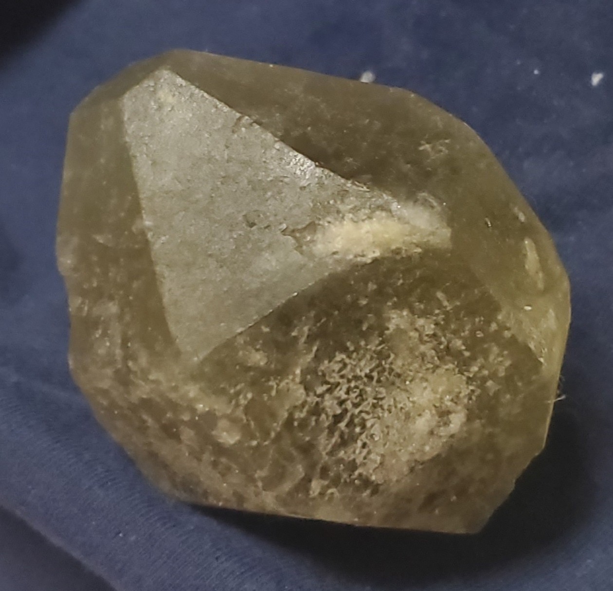 Hanksite Crystal – Searles Lake, California – 11.4 oz – 3 inches x 3 inches