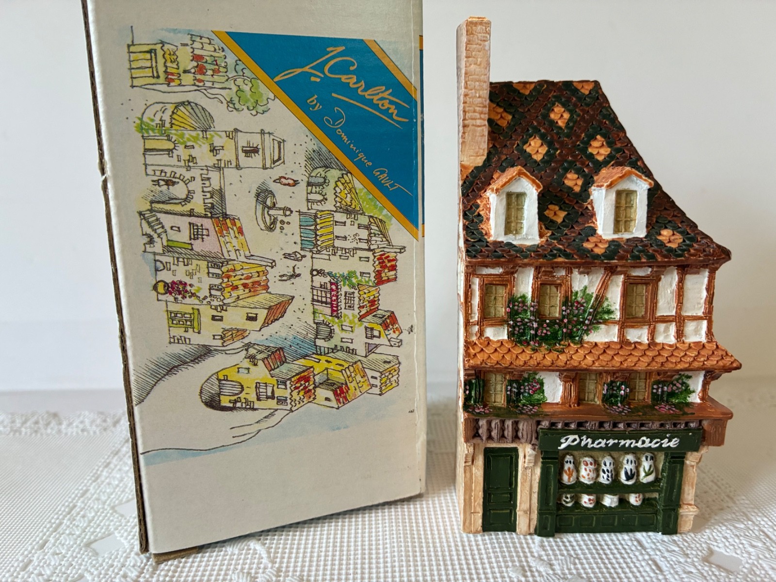 J Carlton by Dominique Gault Miniature ~ Alsace ~ Pharmacies #213008 in BOX