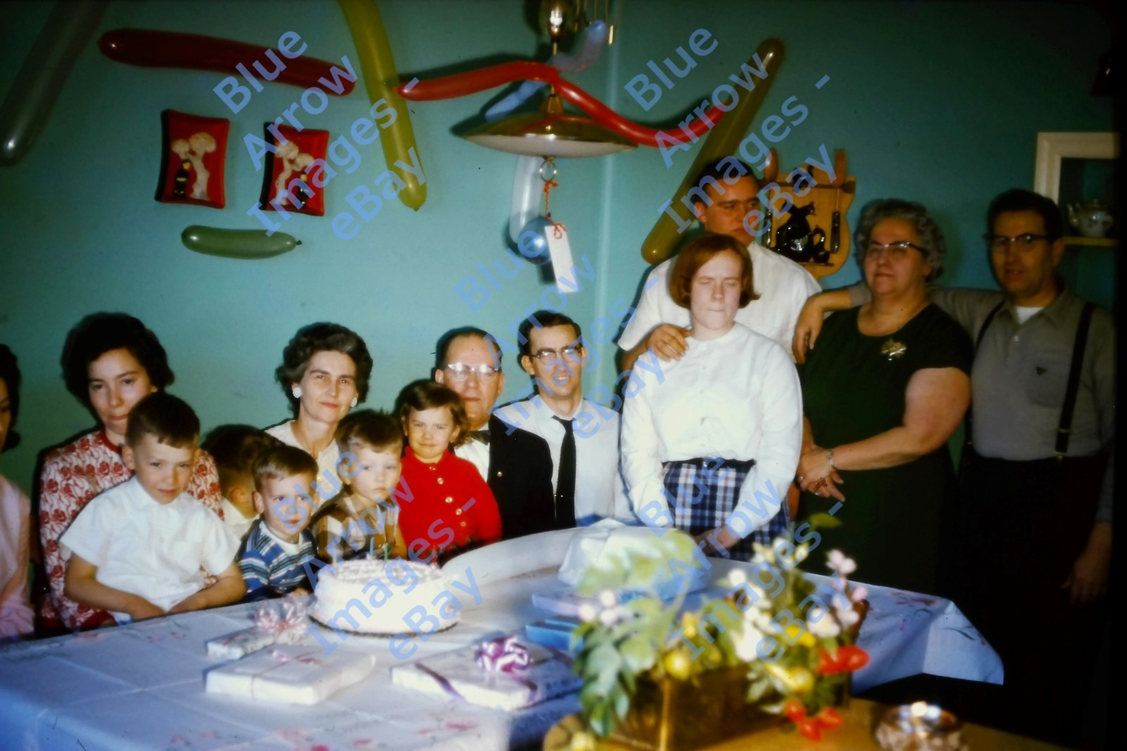 1965 35mm Slides Lot of 11 Family Memories Women Men Children #10228