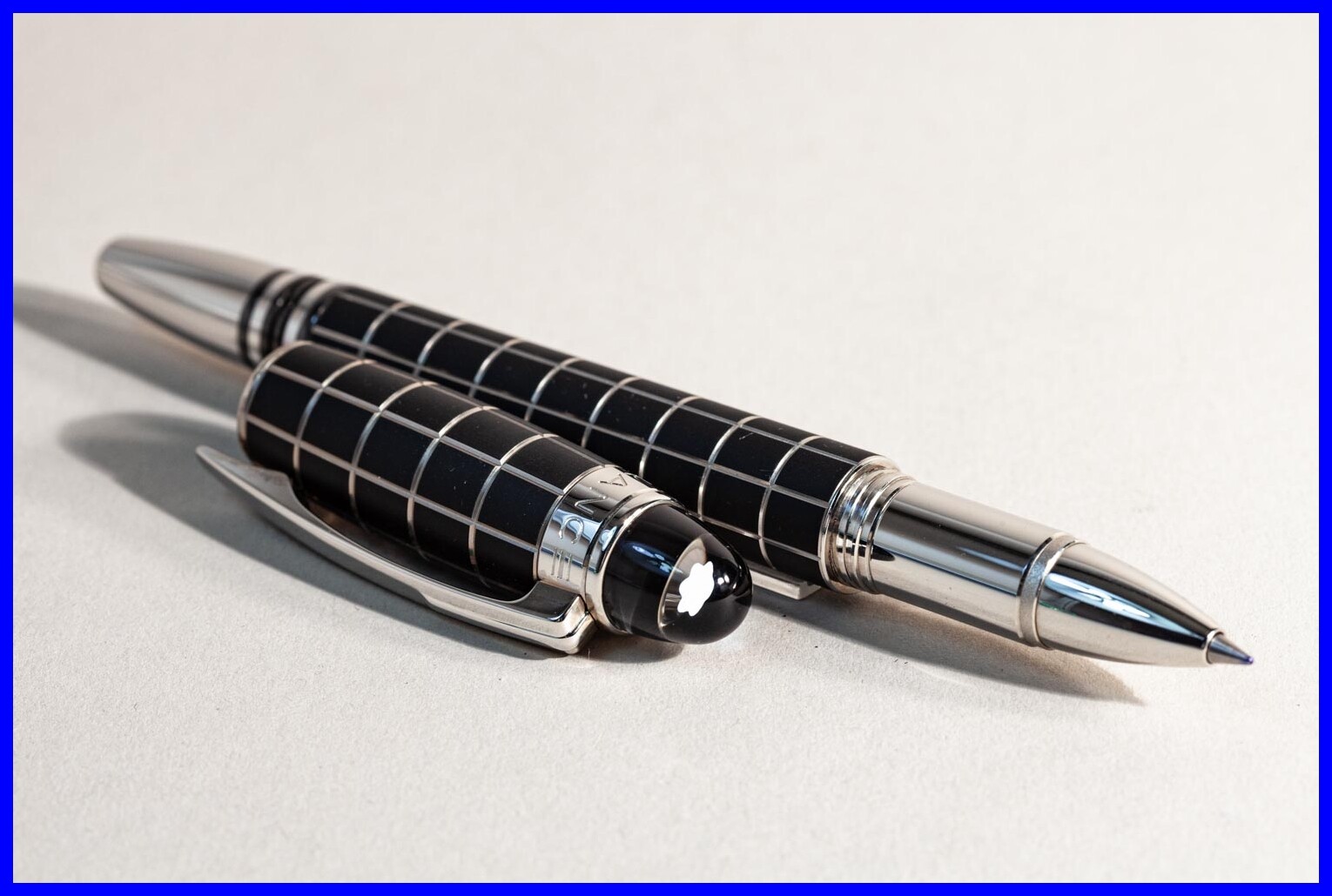 Montblanc Starwalker 08856 Rollerball, Metal Rubber Platinum Line Classic