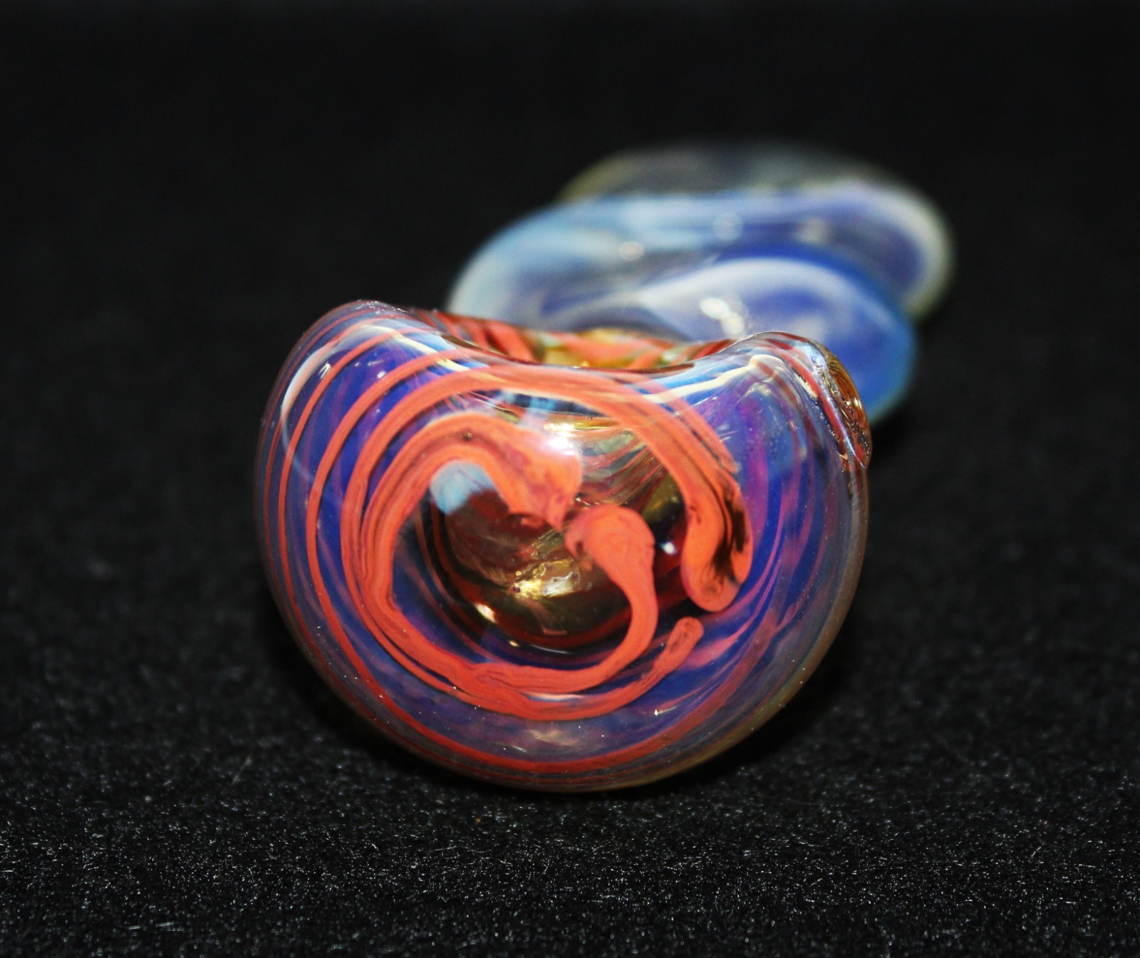 4 ½” INFINITY RED Color Changing Tobacco Smoking Glass Pipe Twist Glass pipes