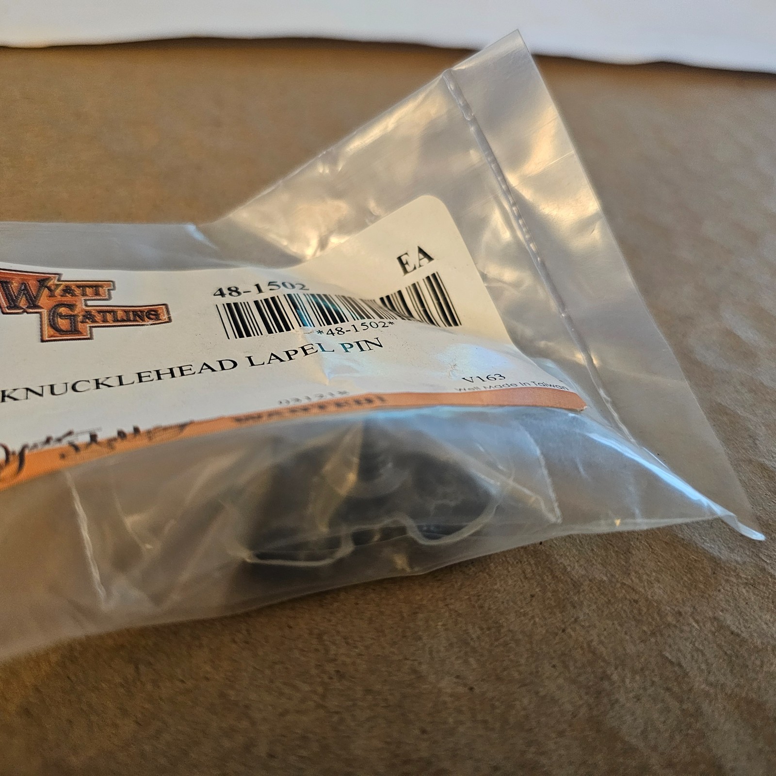 HARLEY-DAVIDSON MOTORCYCLES KNUCKLEHEAD V-TWIN LAPEL PIN BIKE CYCLE MOTOR NOS