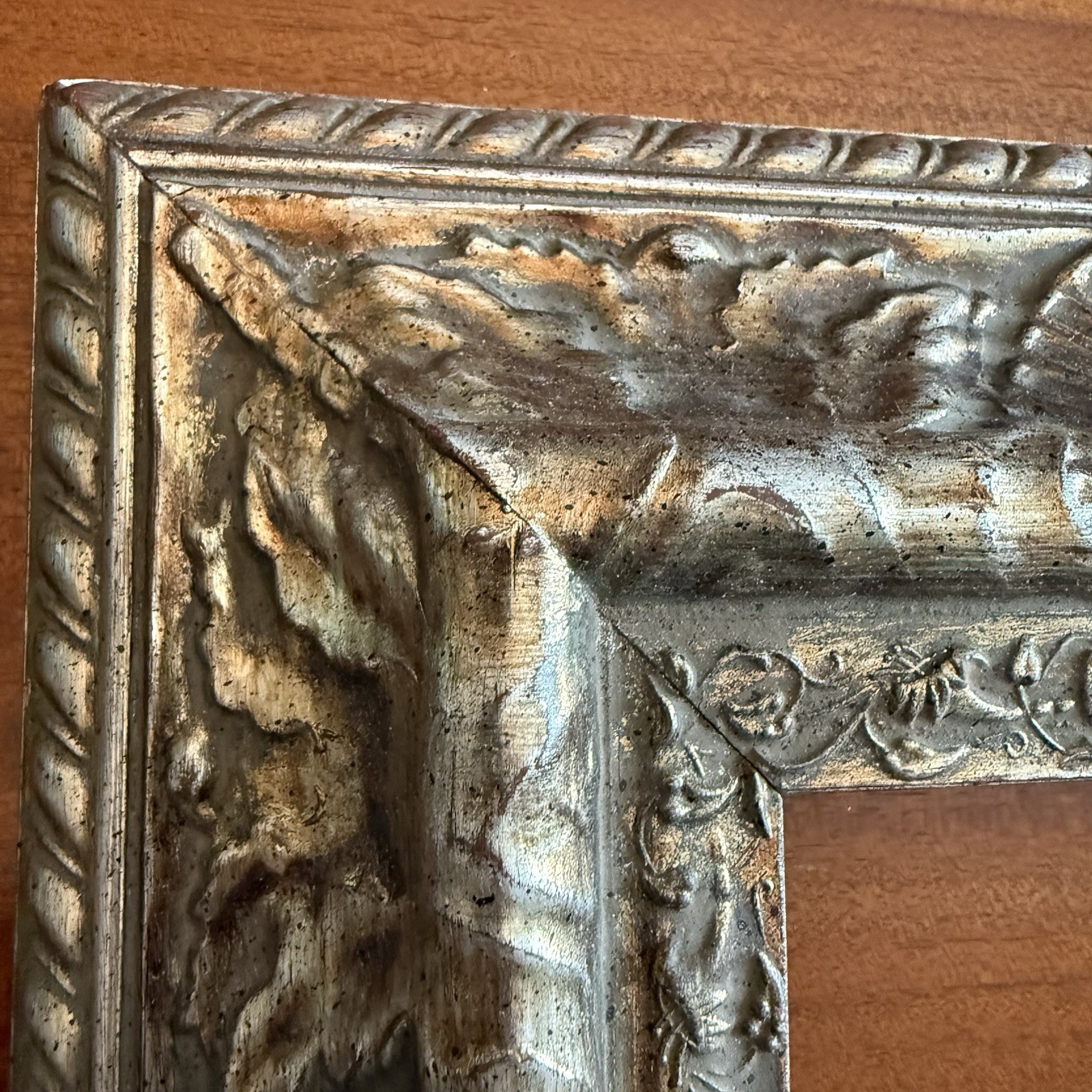 Vintage Hand carved Gilded Wood Picture Frames 8×10 Gold Silver Set of 2