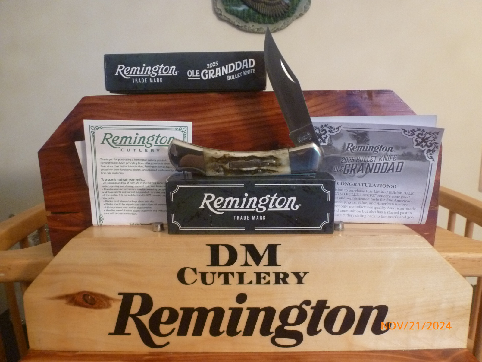 Remington 2025 “Ole Granddad” Bullet Knife R15697 MIB with all Papework – NEW