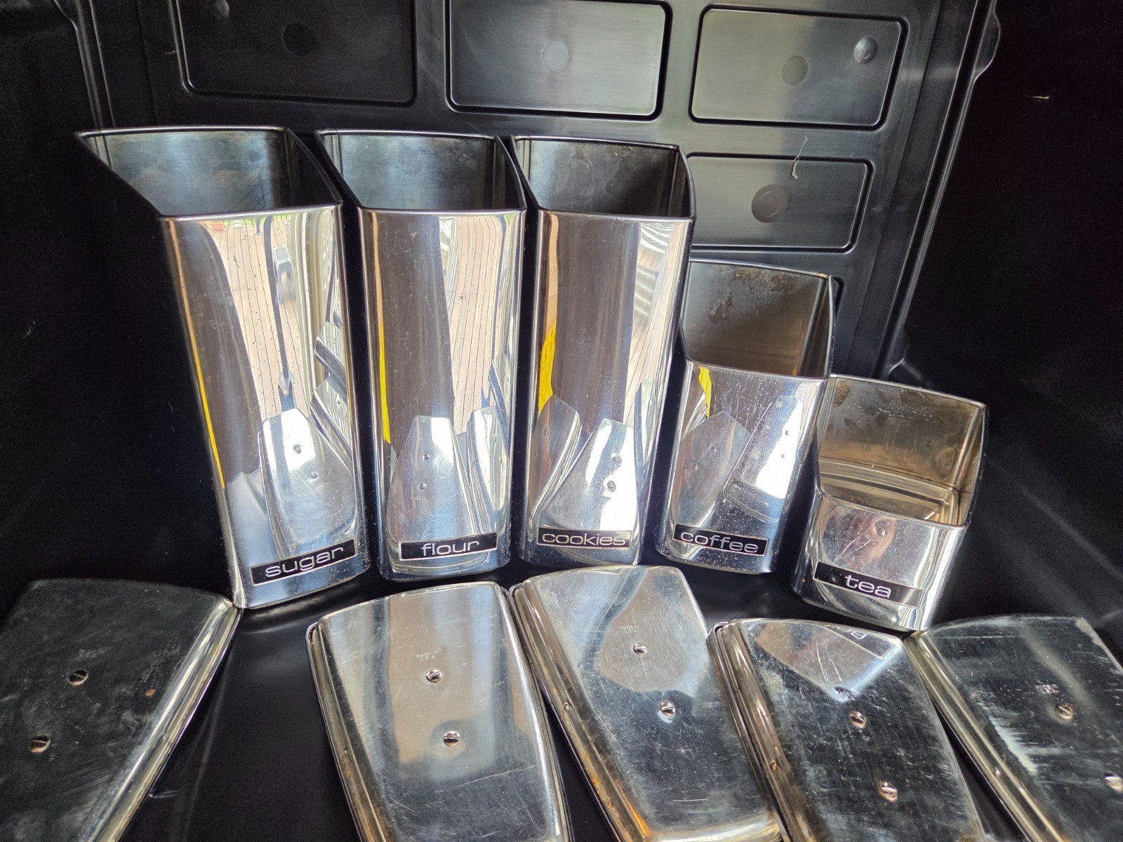 Lincoln Beauty Ware MCM Chrome Five Piece Canister Silver Retro Set Decor Art