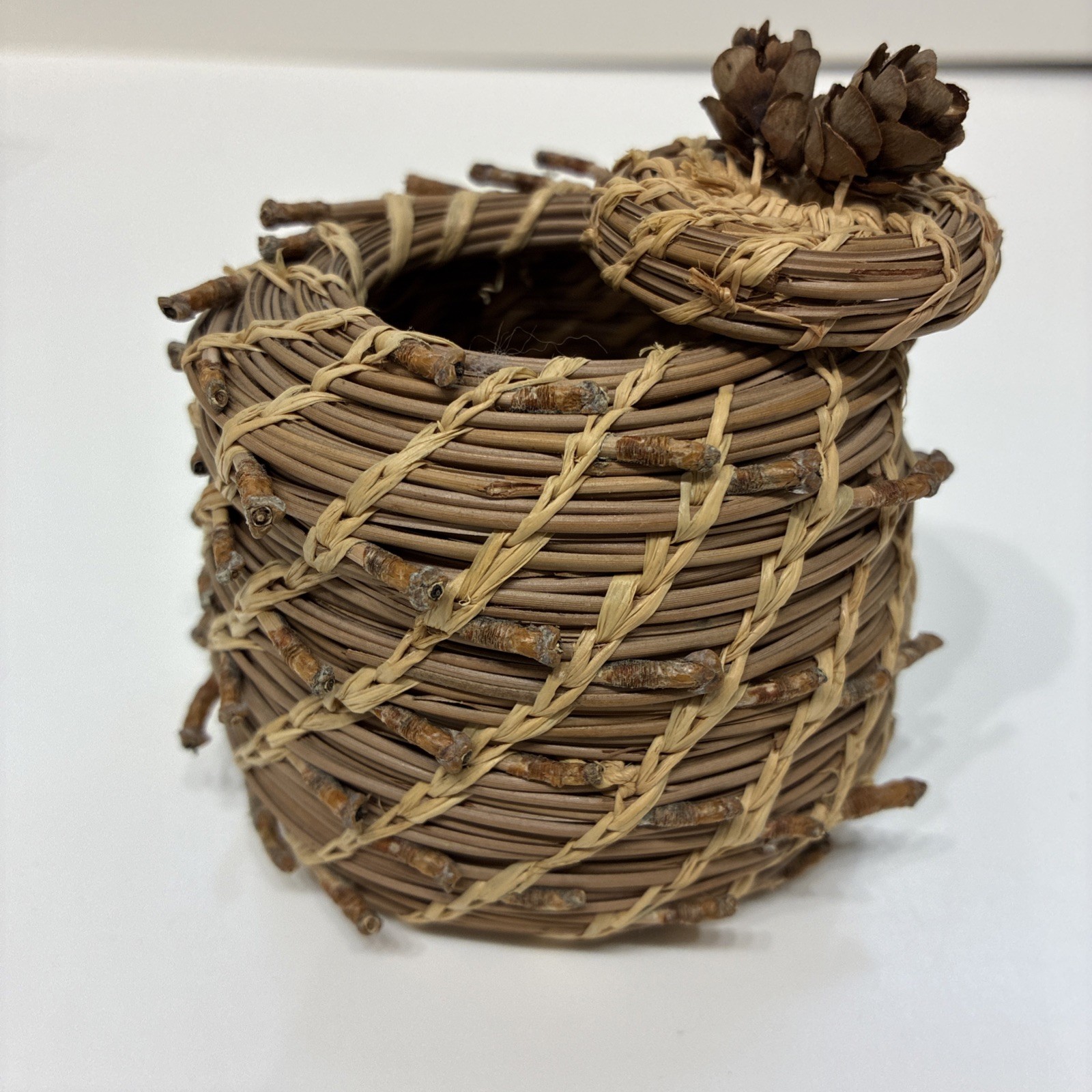 Handmade Pine Needle Woven Basket With Pine Cone Lid