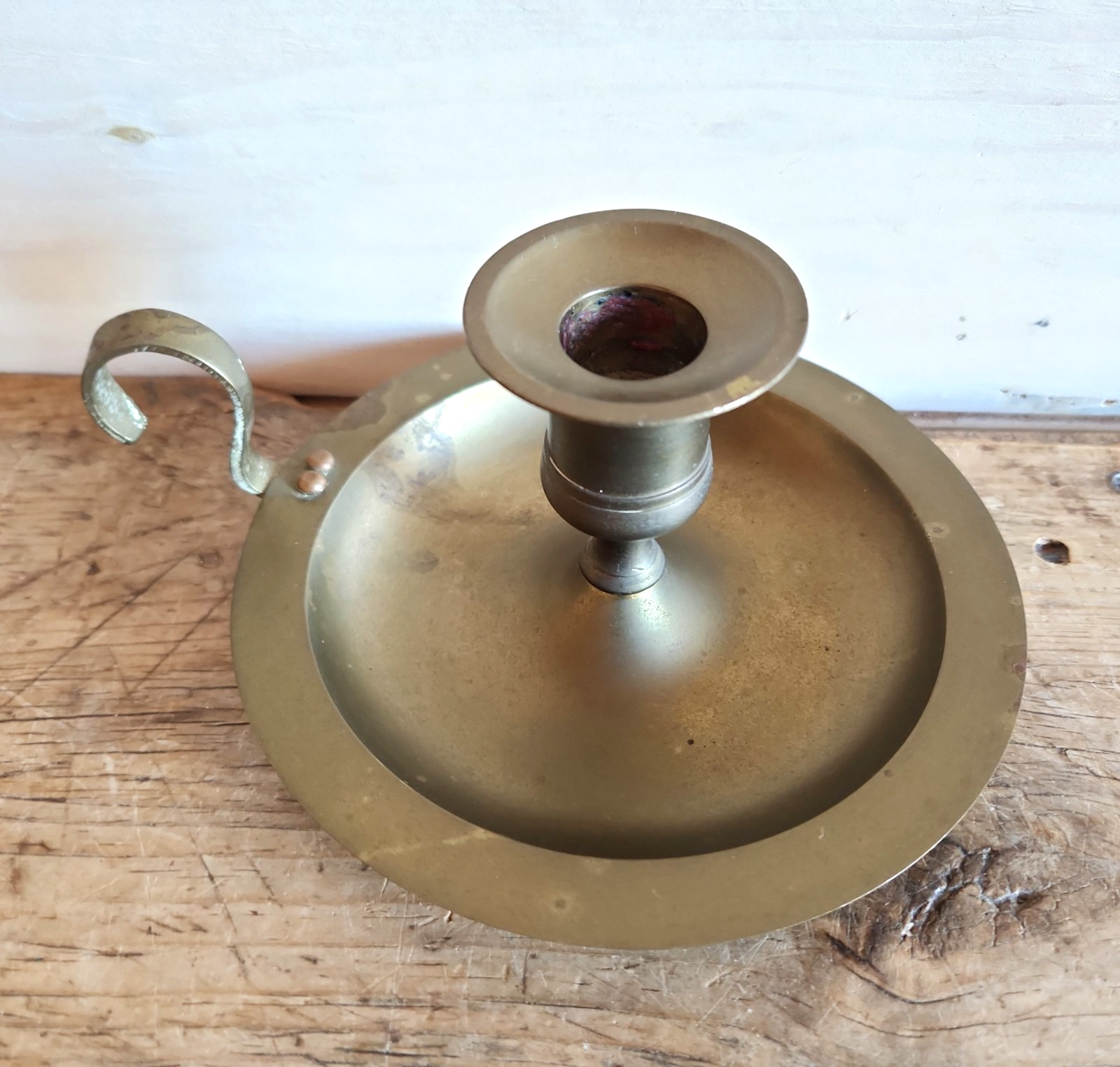 Brass Chamber Candlestick Holders Finger Loop Round 6″ Diameter India Pair