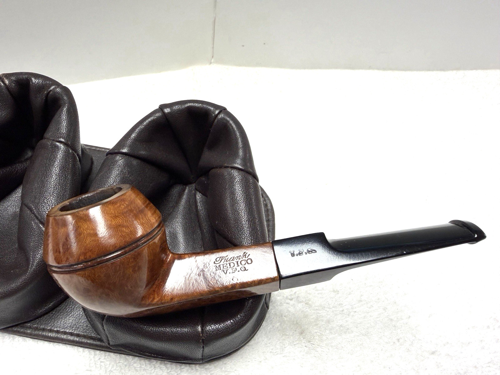 FRANK MEDICO V.F.Q. Smooth Med Large BULLDOG Vintage 6mm Filter Pipe