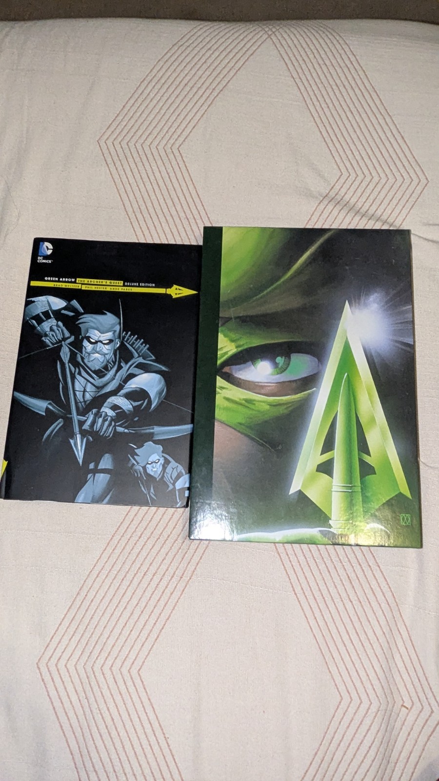 Absolute Green Arrow by Kevin Smith And Green Arrow by Brad Meltzer Bundle