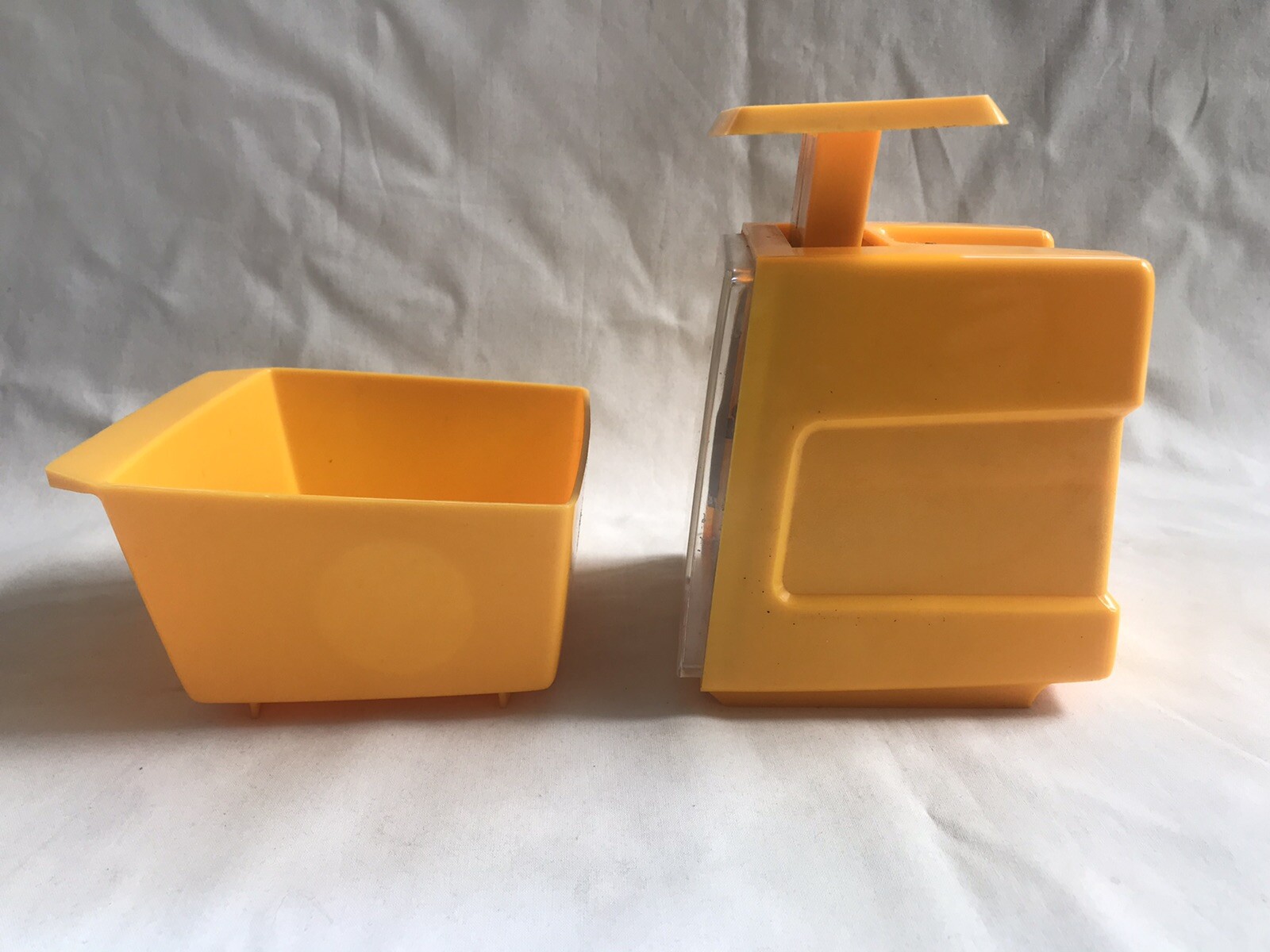 Retro Vintage Yellow 5kg Scales
