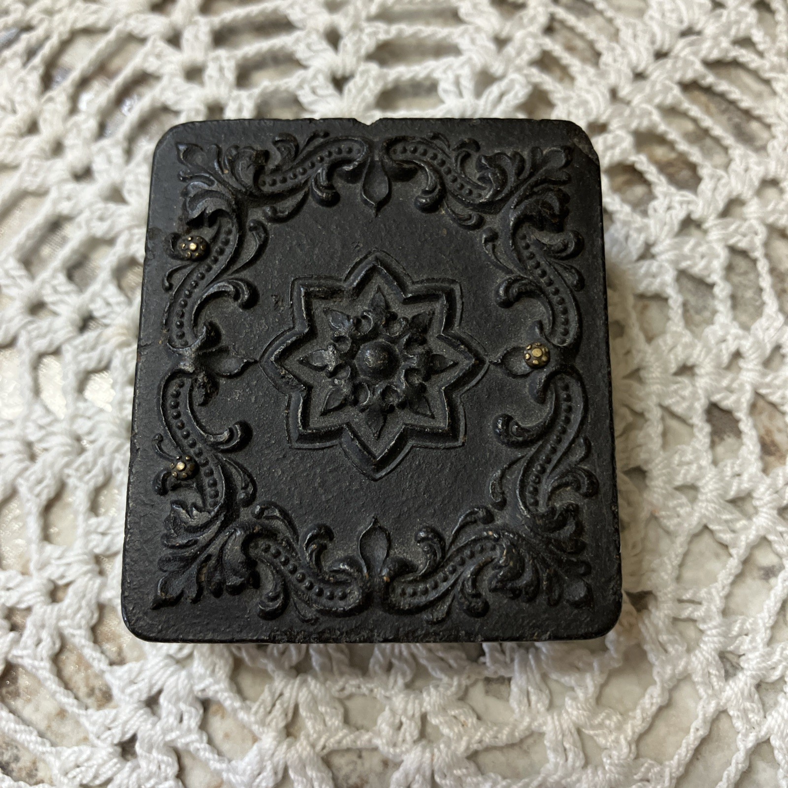 RARE! Antique 1/16 Plate Thermoplastic Daguerreotype Union Case Floral EMPTY!