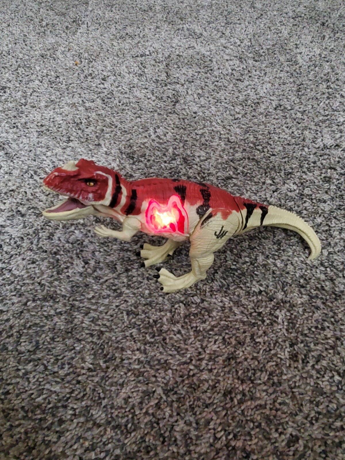 Jurassic Park Jurassic World Ceratosaurus Growler Slashed Working New Batteries