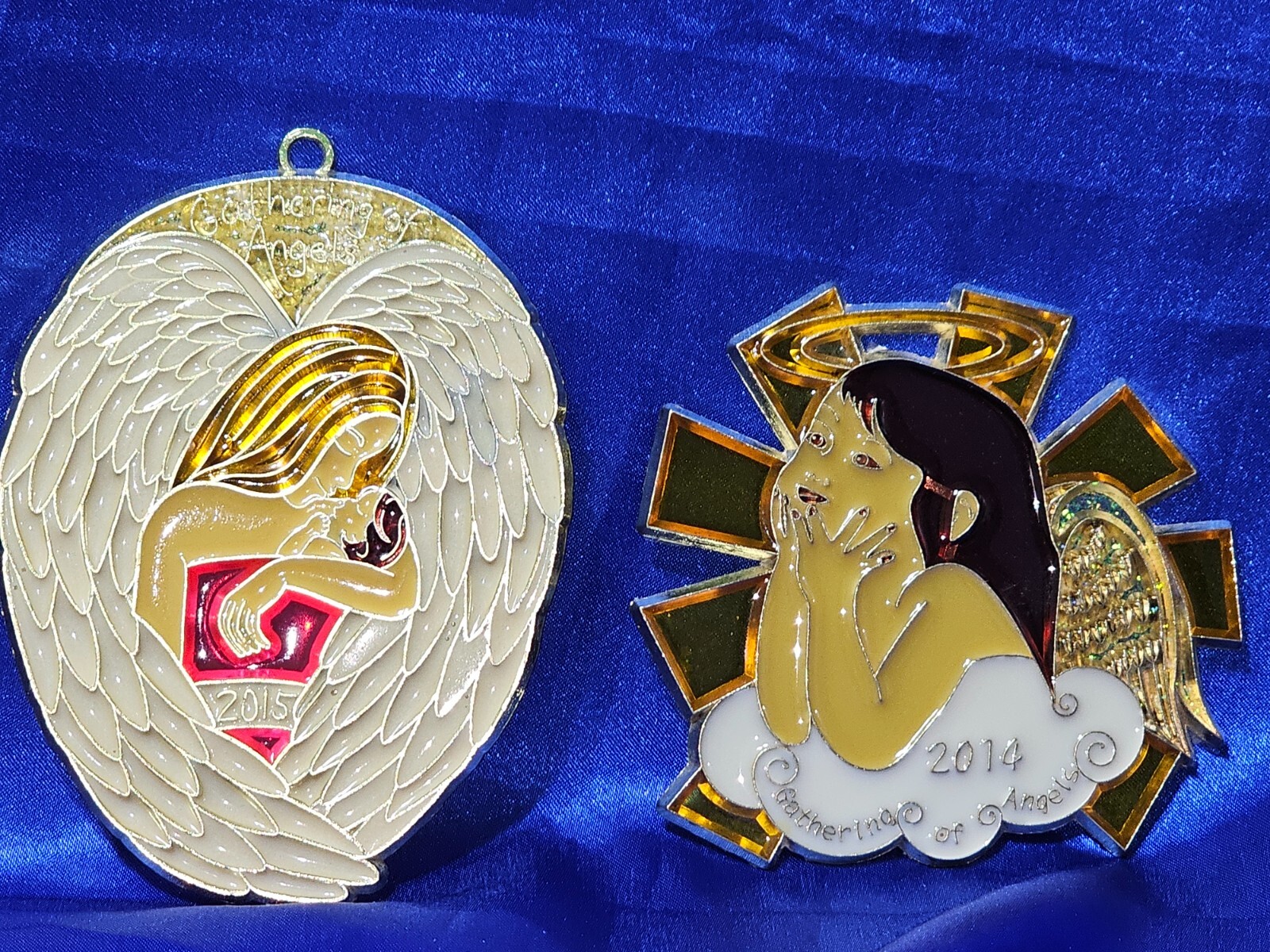 TWO BEAUTIFUL ANGEL SUN CATCHERS CHRISTMAS DECORATION 2014 & 2015