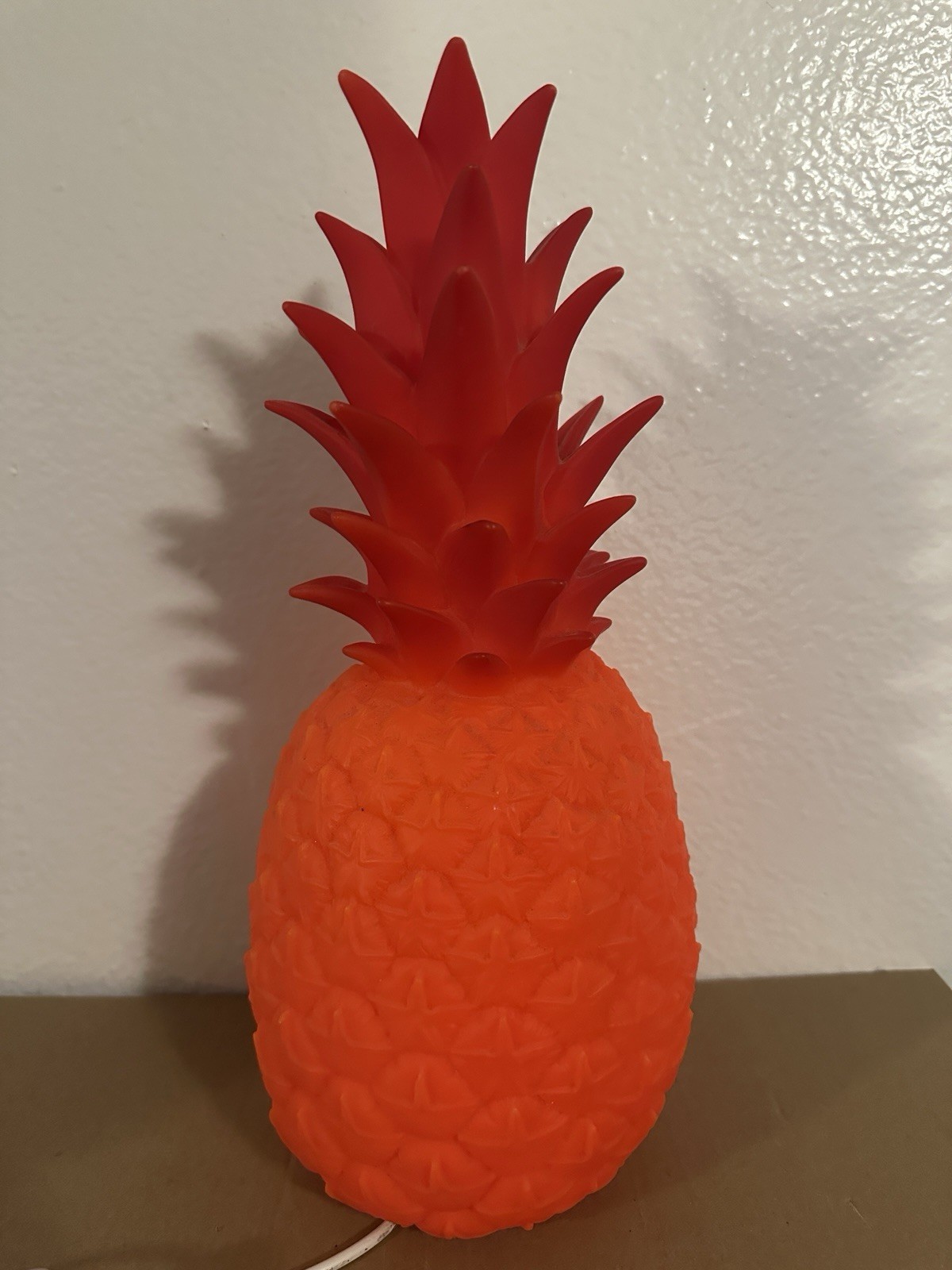 PINA COLADA PINEAPPLE GOODNIGHT LIGHT BARCELONA SPAIN 13.5″ TABLE LAMP/LIGHT