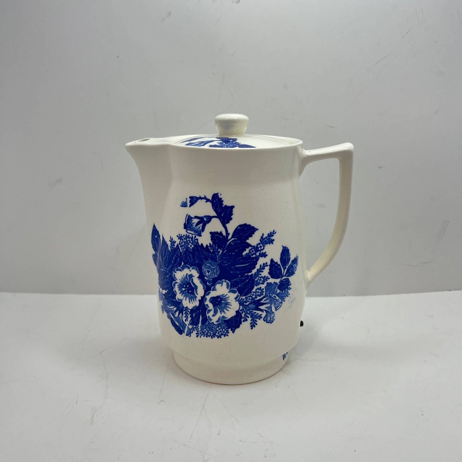 Vintage Japan Ceramic White Blue Floral Electric Kettle 120V 350W With Cord