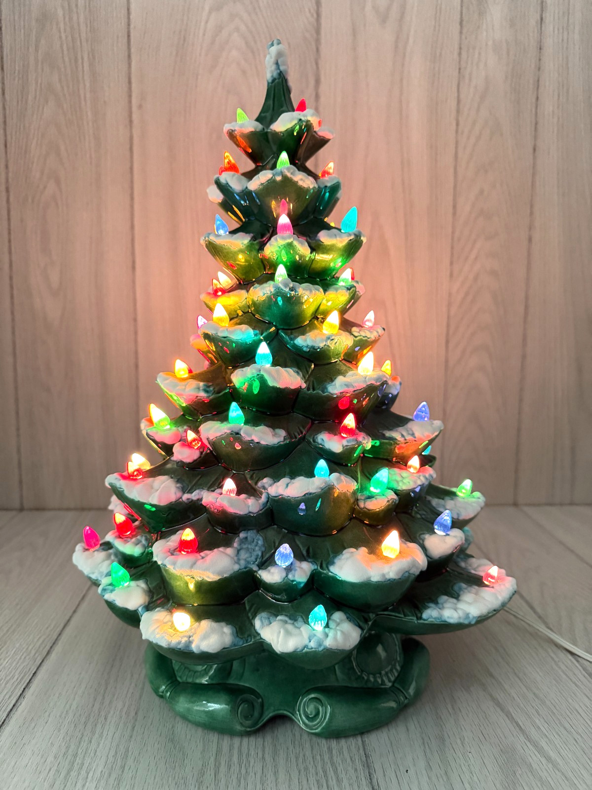 Vtg Ceramic Christmas Tree Snow Flocked Musical Base 17.5″ Atlantic? First Noel