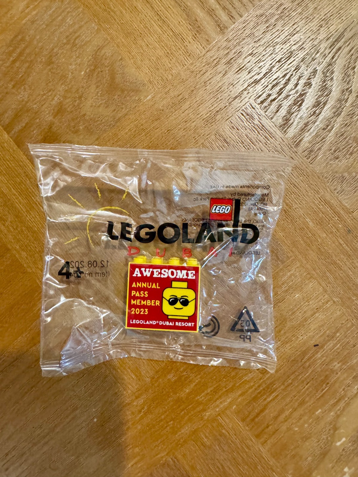Legoland Dubai Annual Pass Member 2023 Awesome Brick